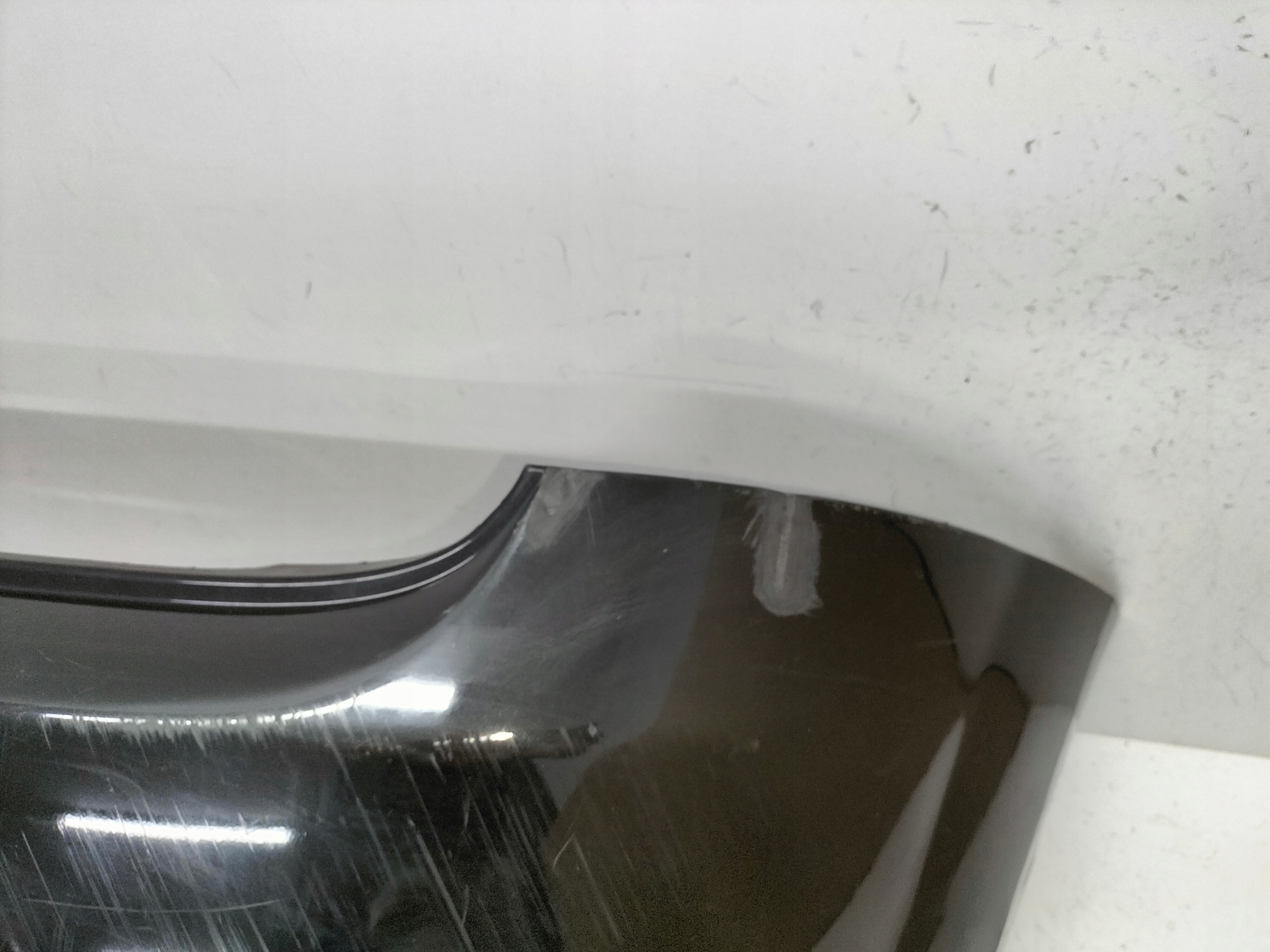 ZADNÝ NÁRAZNÍK FIAT GRANDE PUNTO 05-12