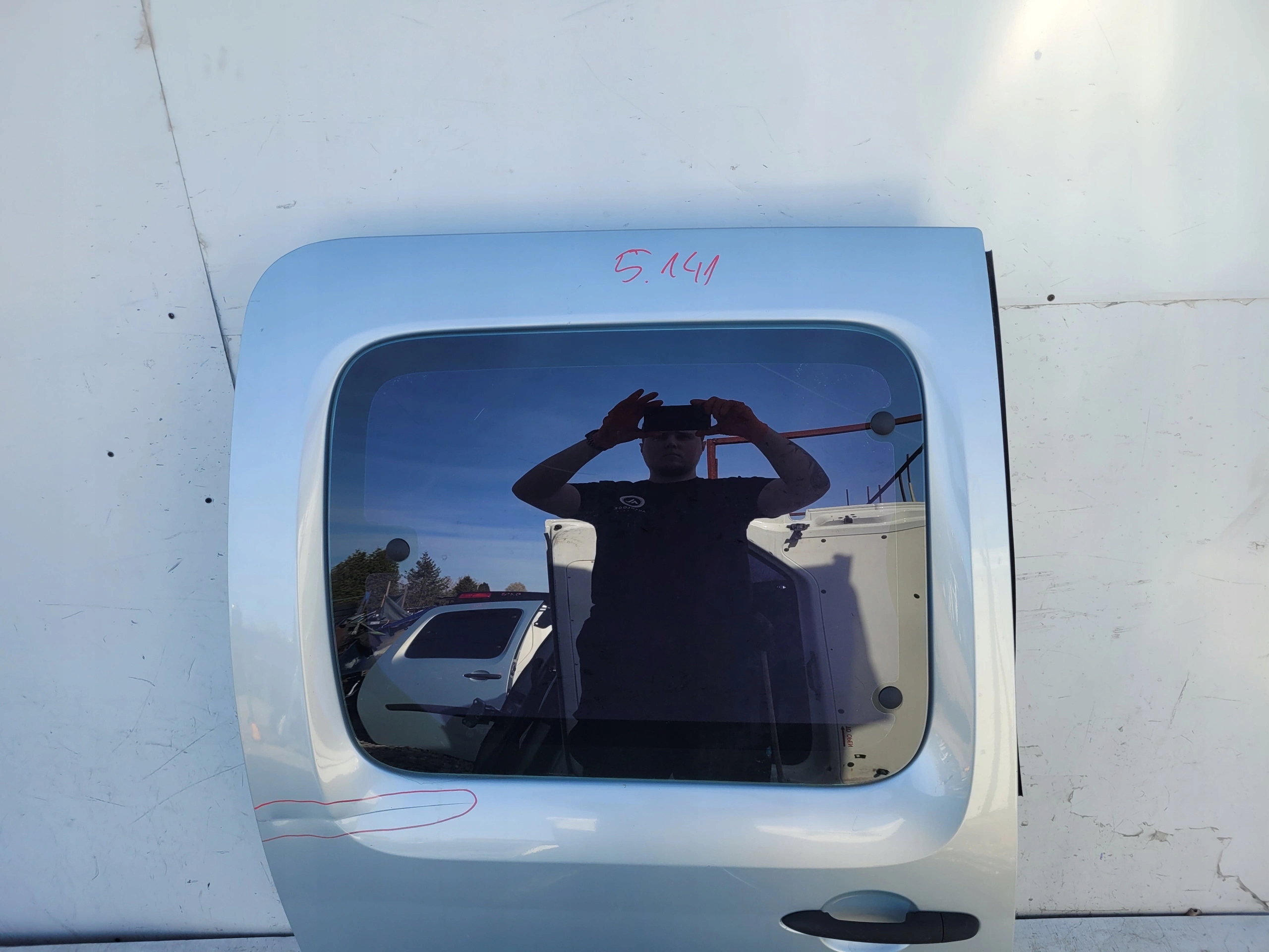 RENAULT KANGOO II 08- PRAVÉ POSUVNE DVERE + SKLO