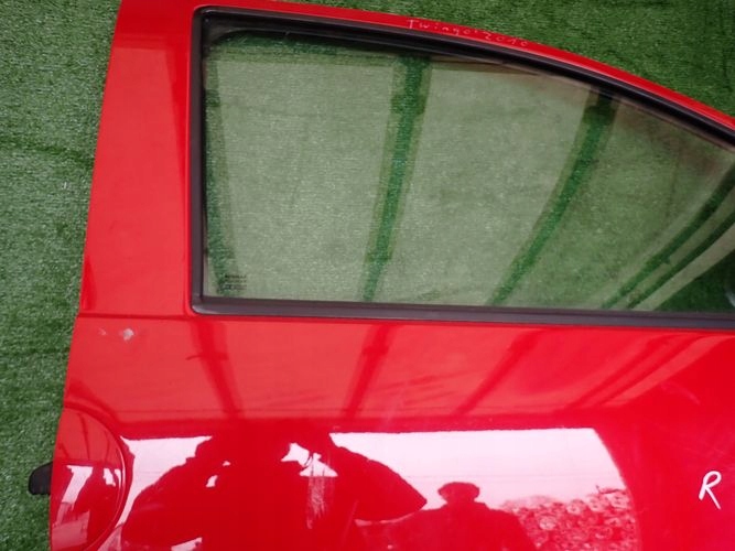 RENAULT TWINGO II 07- PRAVE PREDNE DVERE KPL