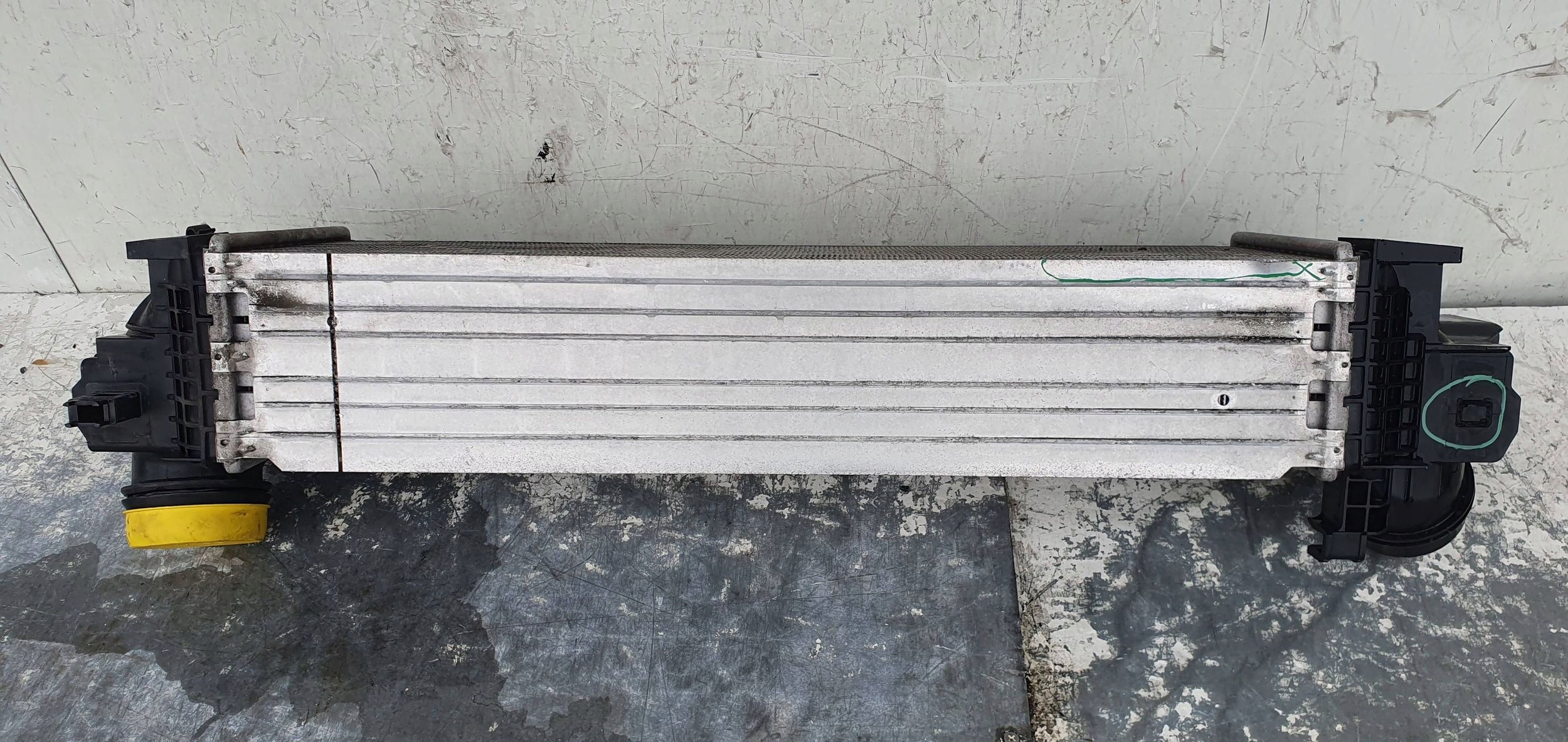 BMW F82 F83 8645765 CHLADIC VZDUCHU INTERCOOLER