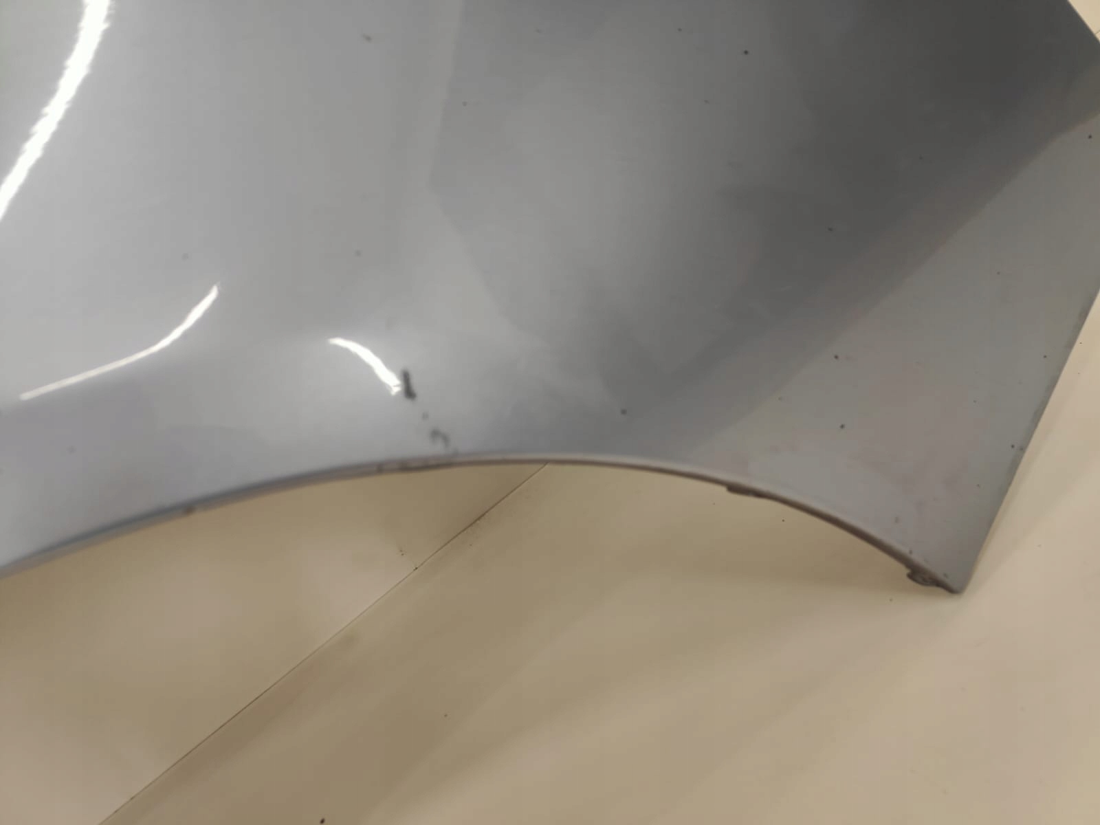 BMW 3 seria 05-12 ĽAVÝ PREDNÝ BLATNÍK