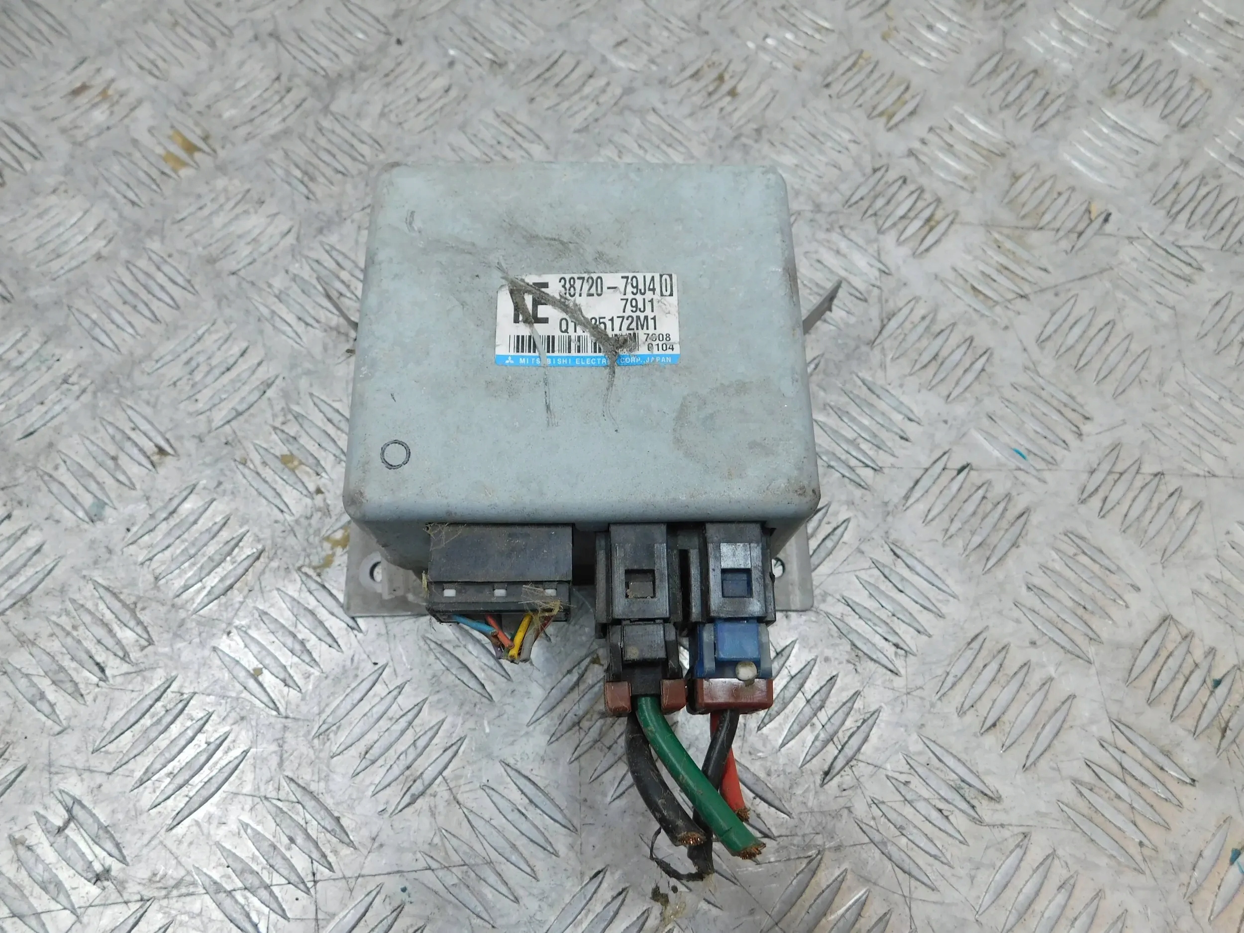 RIADIACA JEDNOTKA SERVA FIAT SEDICI 38720-79J40