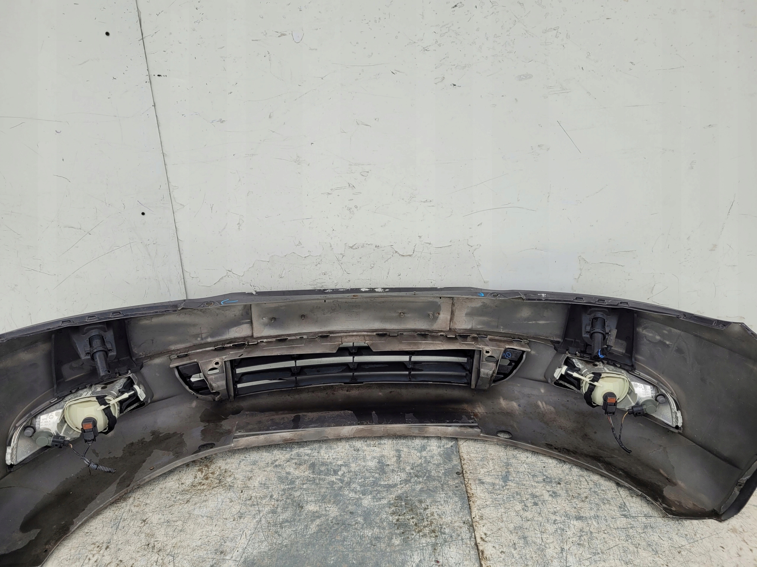 SKODA OCTAVIA II XENON LIFT PREDNÝ NÁRAZNÍK