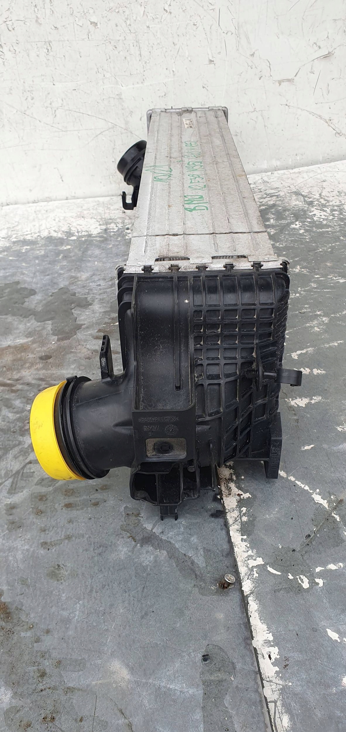 BMW F82 F83 8645765 CHLADIC VZDUCHU INTERCOOLER