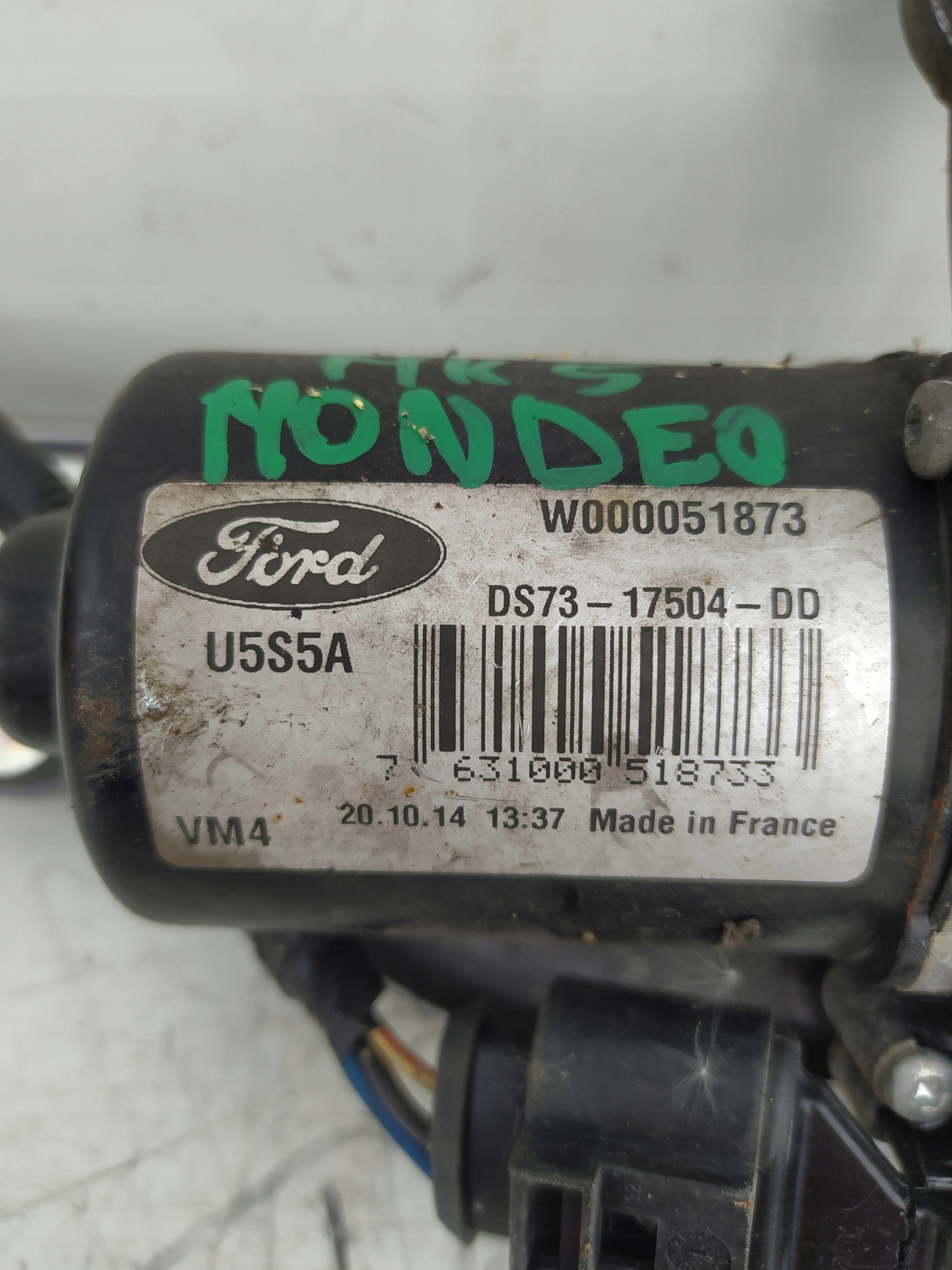 FORD MONDEO MK5 ĽAVÝ PREDNÝ MOTORČEK STIERAČOV
