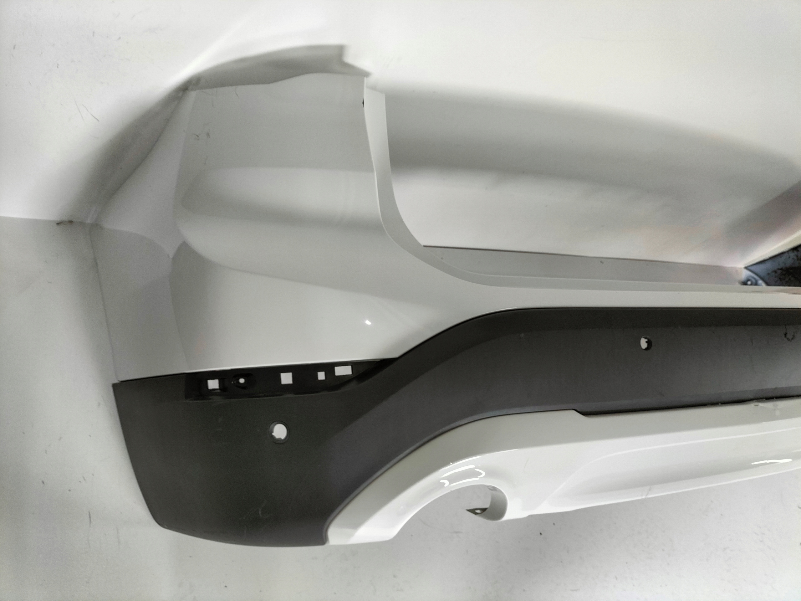 ZADNÝ NÁRAZNÍK BMW X1 F48 15-