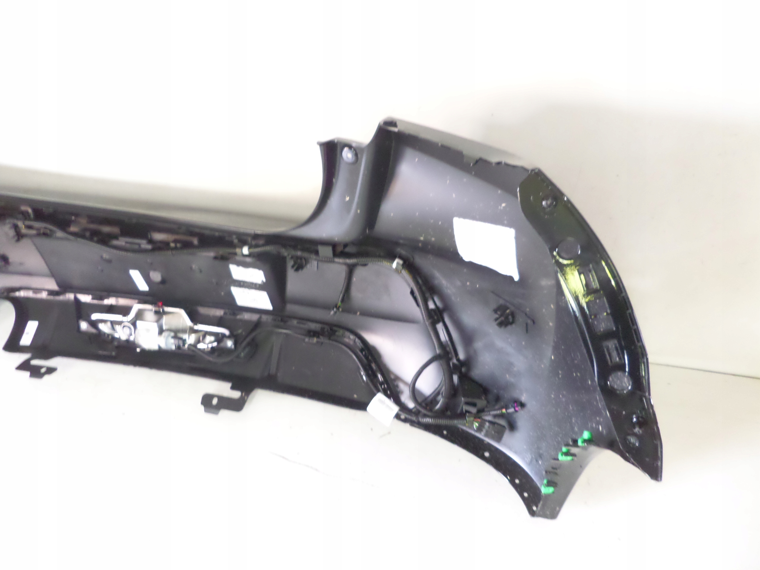ZADNÝ NÁRAZNÍK PEUGEOT 208 II 19- HB