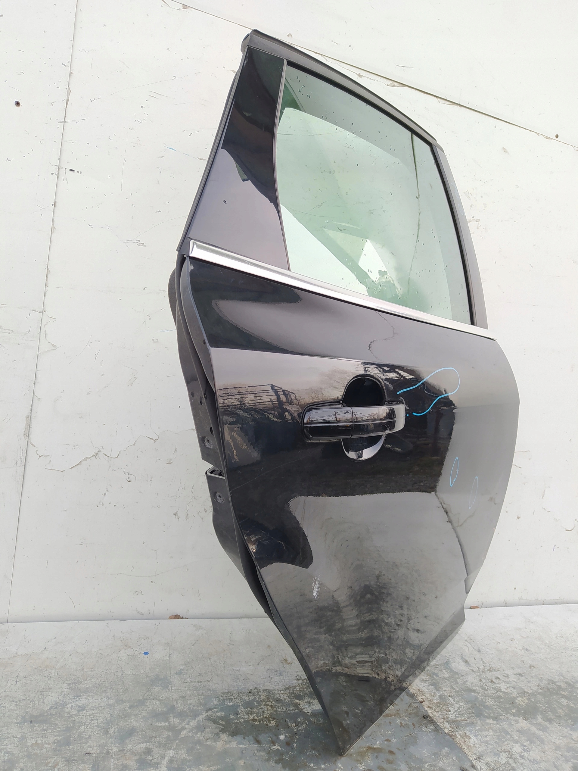 FORD FOCUS MK3 HB PRAVE ZADNE DVERE