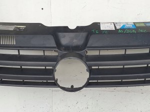 Volkswagen Transporter T5 lift 7E0853653 MRIEZKA LISTA VRCHNÁ CHLADIČA Volkswagen Transporter T5 lift 7E0853653 MRIEZKA LISTA VRCHNÁ CHLADIČA