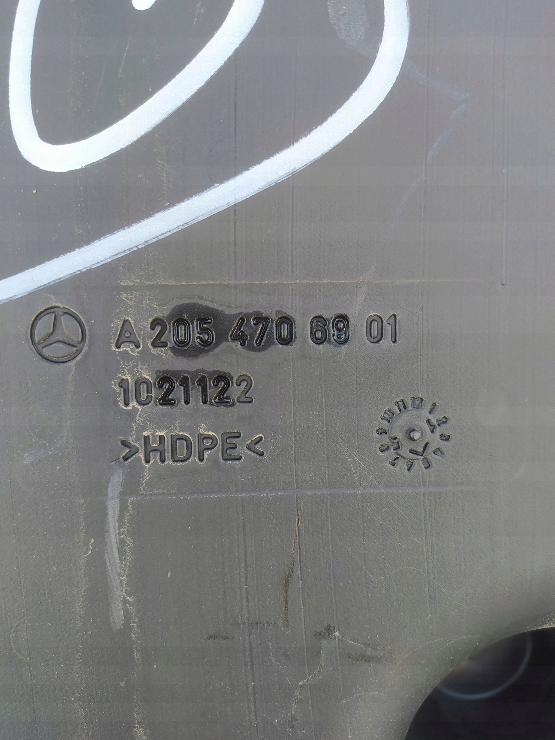 MERCEDES C W205 1.6 CDI A2054706901 NADOBKA KVAPALINY  AdBlue
