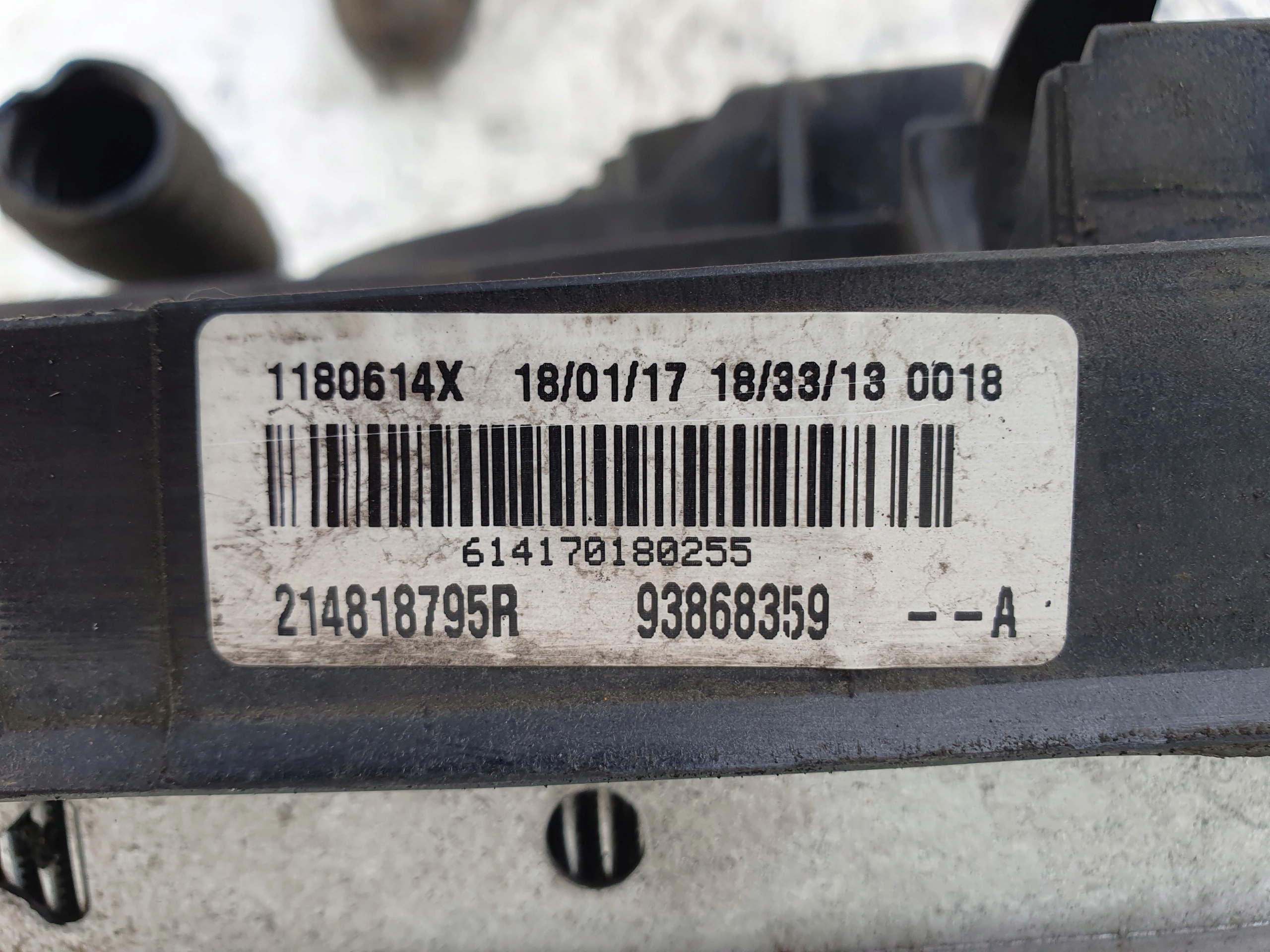 RENAULT TRAFIC III 1.6 DCI CHLADICE VENTILATOR 214818795R