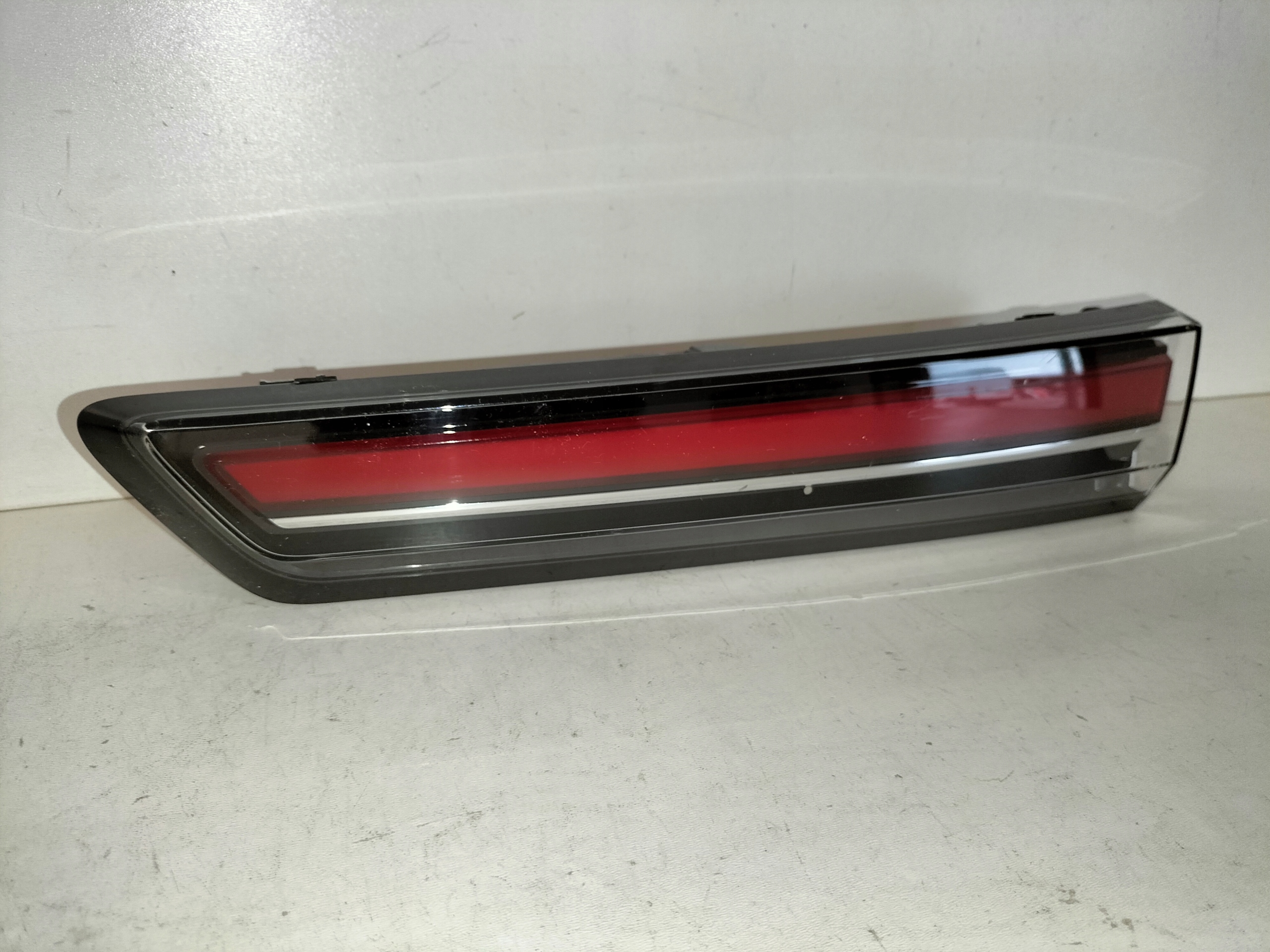 PRAVE ZADNE SVETLO OPEL MOKKA B II 20- LED