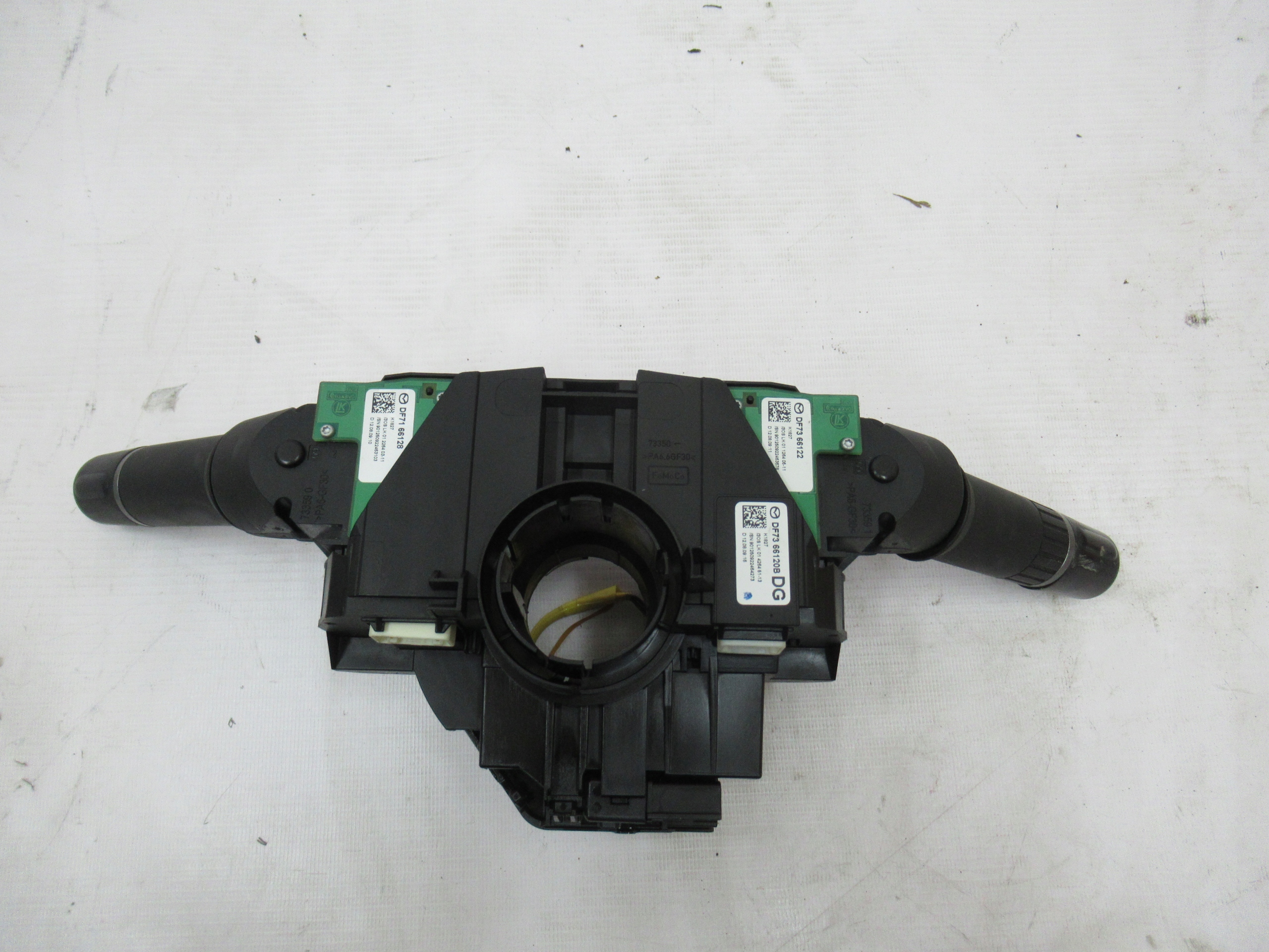 PÁČKY POD VOLANT MAZDA 6 GH