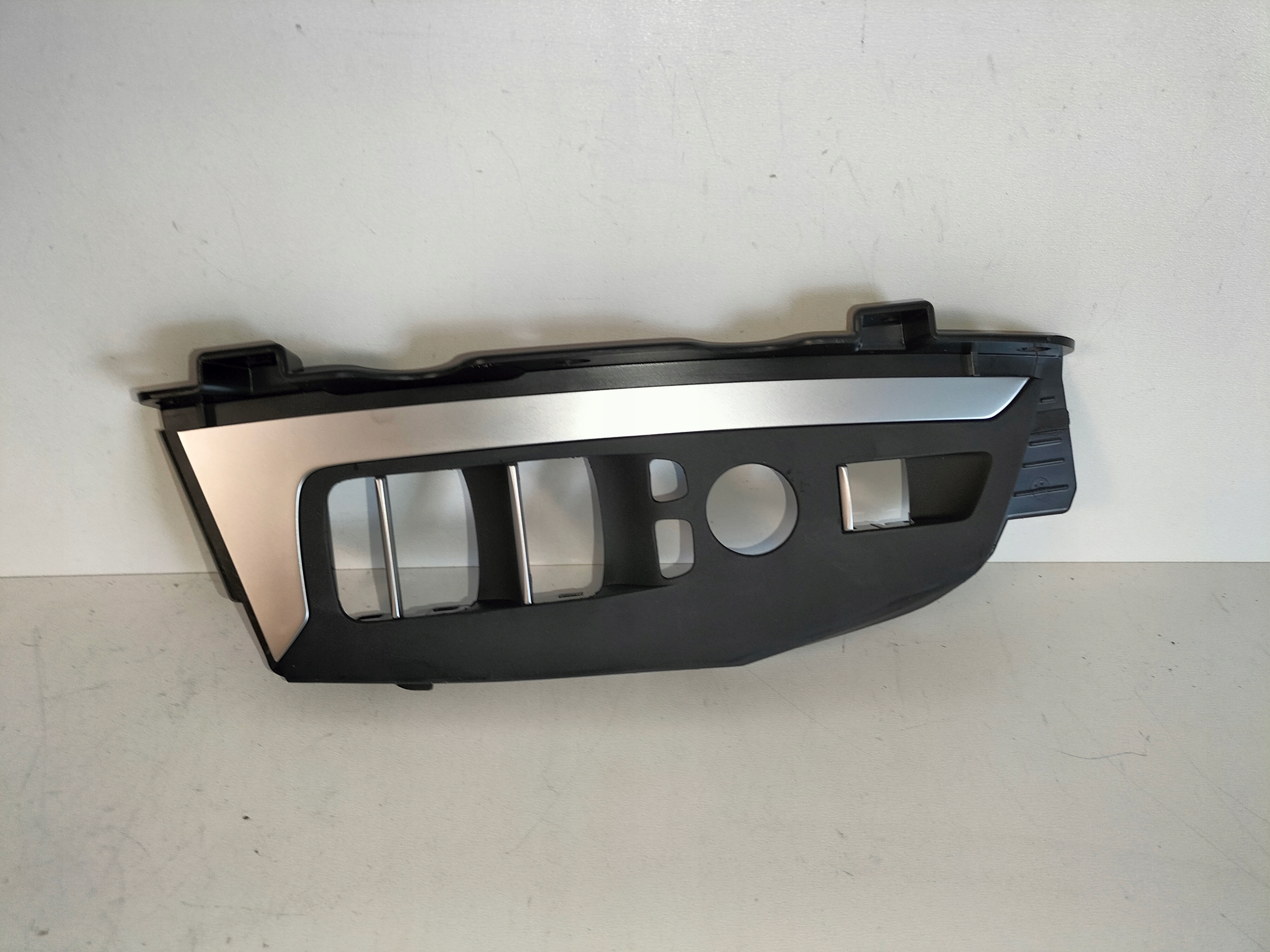PANEL TAPACIRY DVERE PREDNÝ LAVY BMW X3 G01 17- X4 G02 18-