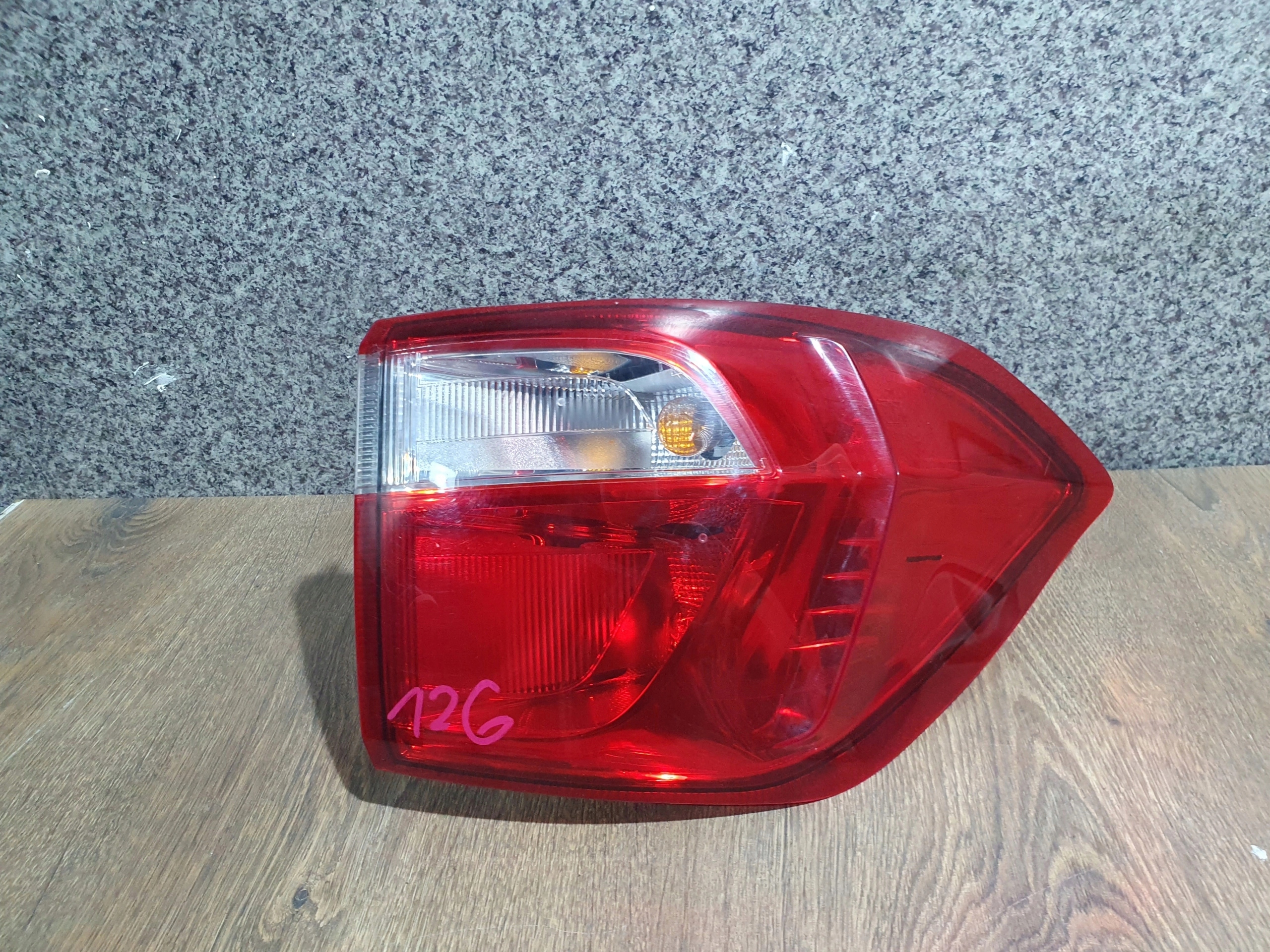 FORD ECOSPORT PRAVE ZADNE SVETLO CN1513404BA