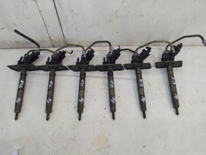 AUDI Q7 3.0 TDI VSTREKOVACIA TRYSKA 059130277AH AUDI Q7 3.0 TDI VSTREKOVACIA TRYSKA 059130277AH