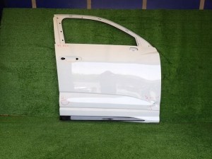 AUDI Q3 SPORTBACK 18- PRAVE PREDNE DVERE AUDI Q3 SPORTBACK 18- PRAVE PREDNE DVERE