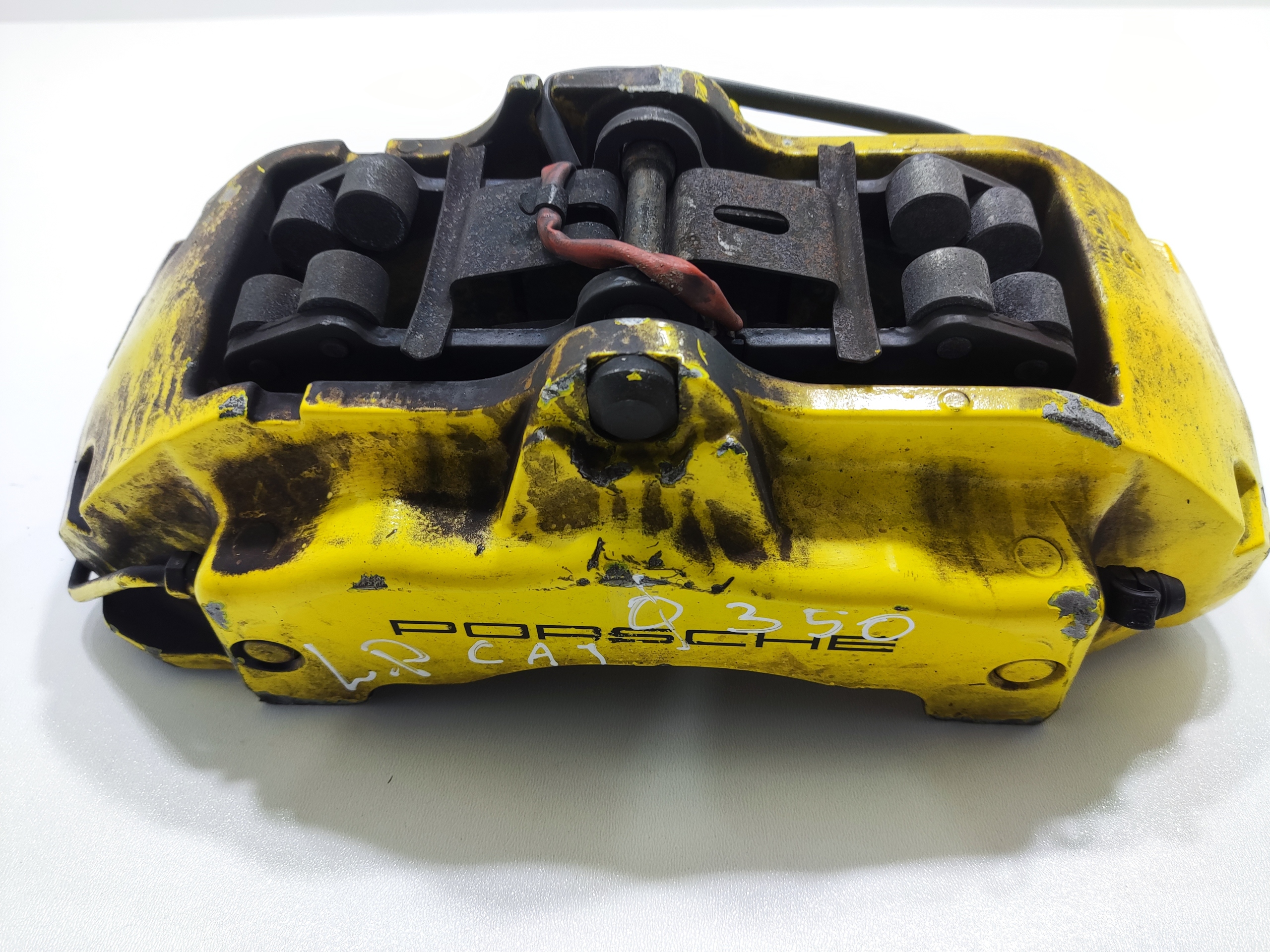ĽAVÝ PREDNÝ BRZDOVÝ STRMEŇ PORSCHE CAYENNE I 4.8 V8 2007-2009 LIFT 350mm