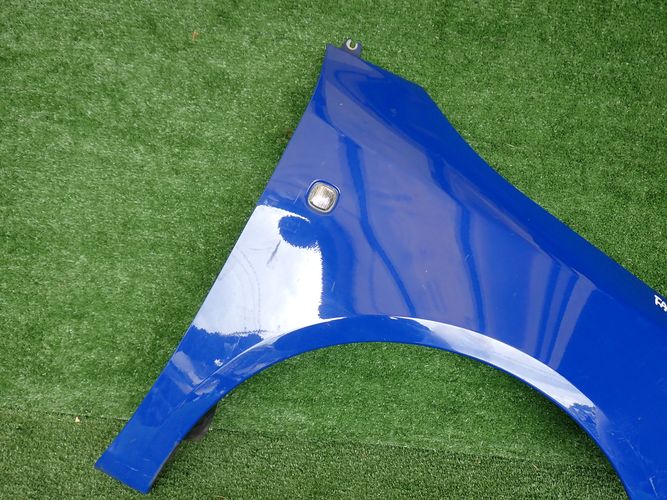 SKODA FABIA II PRAVY PREDNY BLATNIK