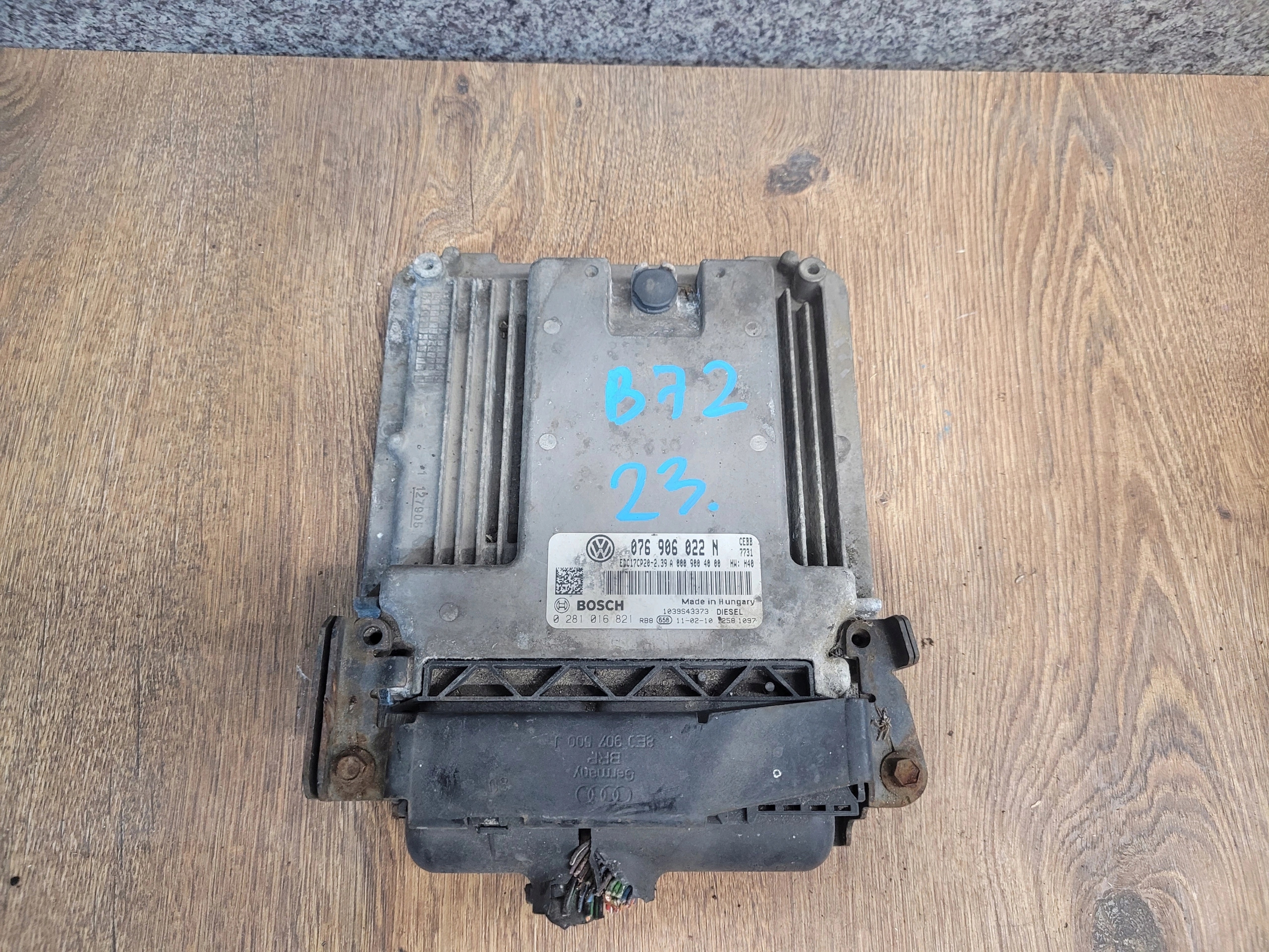 VOLKSWAGEN CRAFTER RIADIACA JEDNOTKA MOTORA 2.5 TDI 076906022N