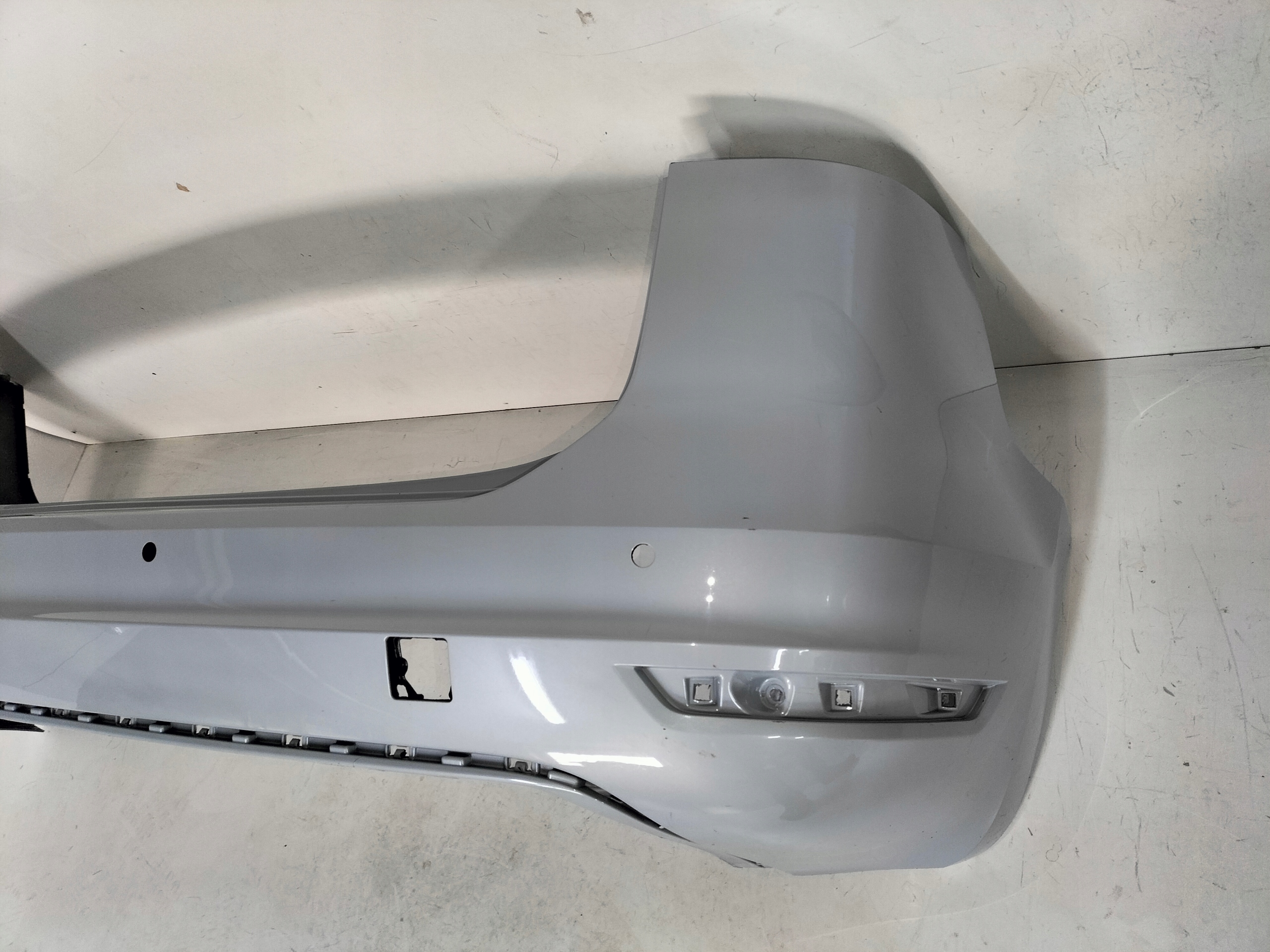ZADNÝ NÁRAZNÍK VW SHARAN II 10-15