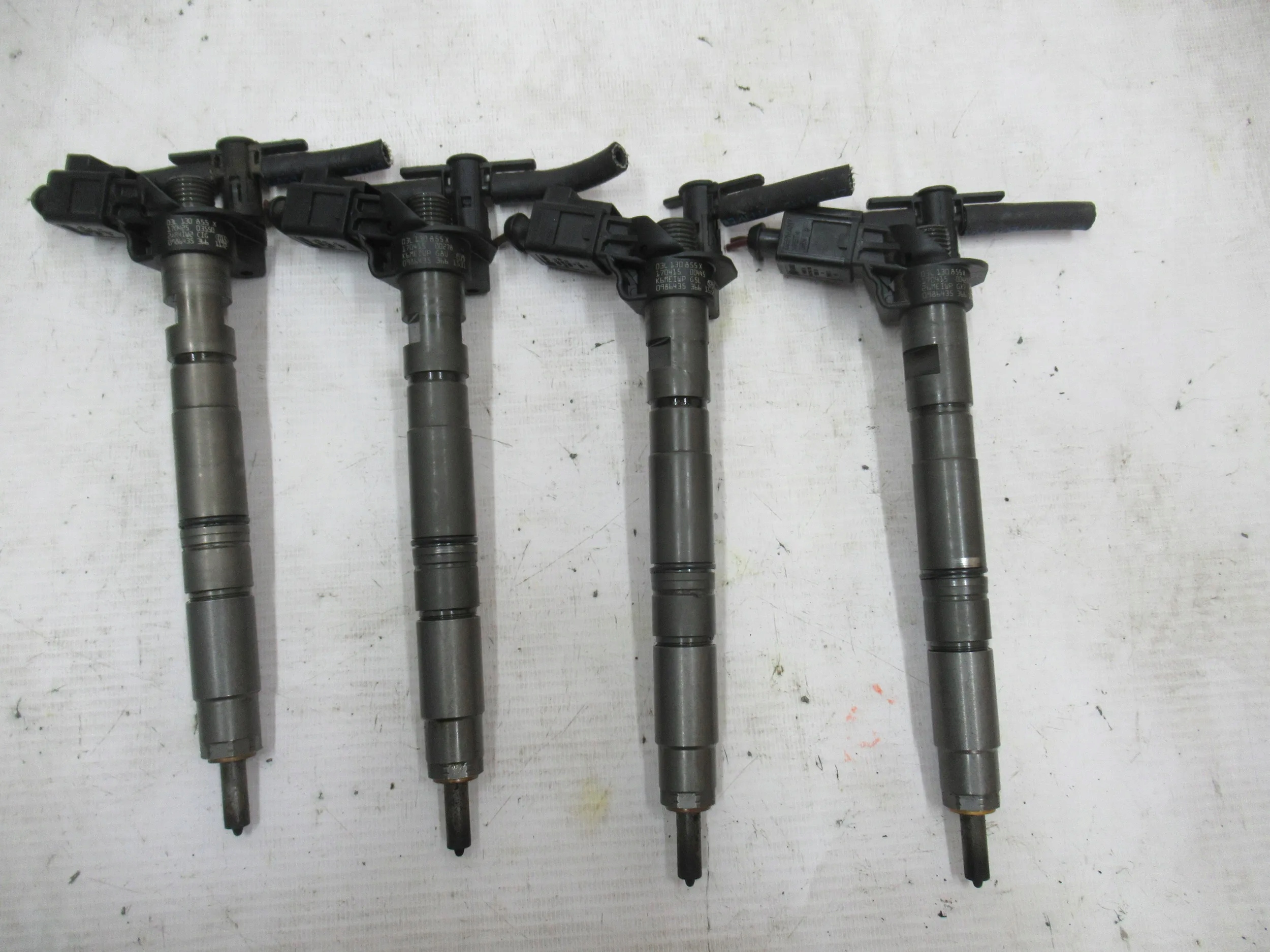 VSTREKOVACIA TRYSKA VSTREKOVACIE TRYSKY 03L130855X 2.0 TDI VW AUDI SKODA