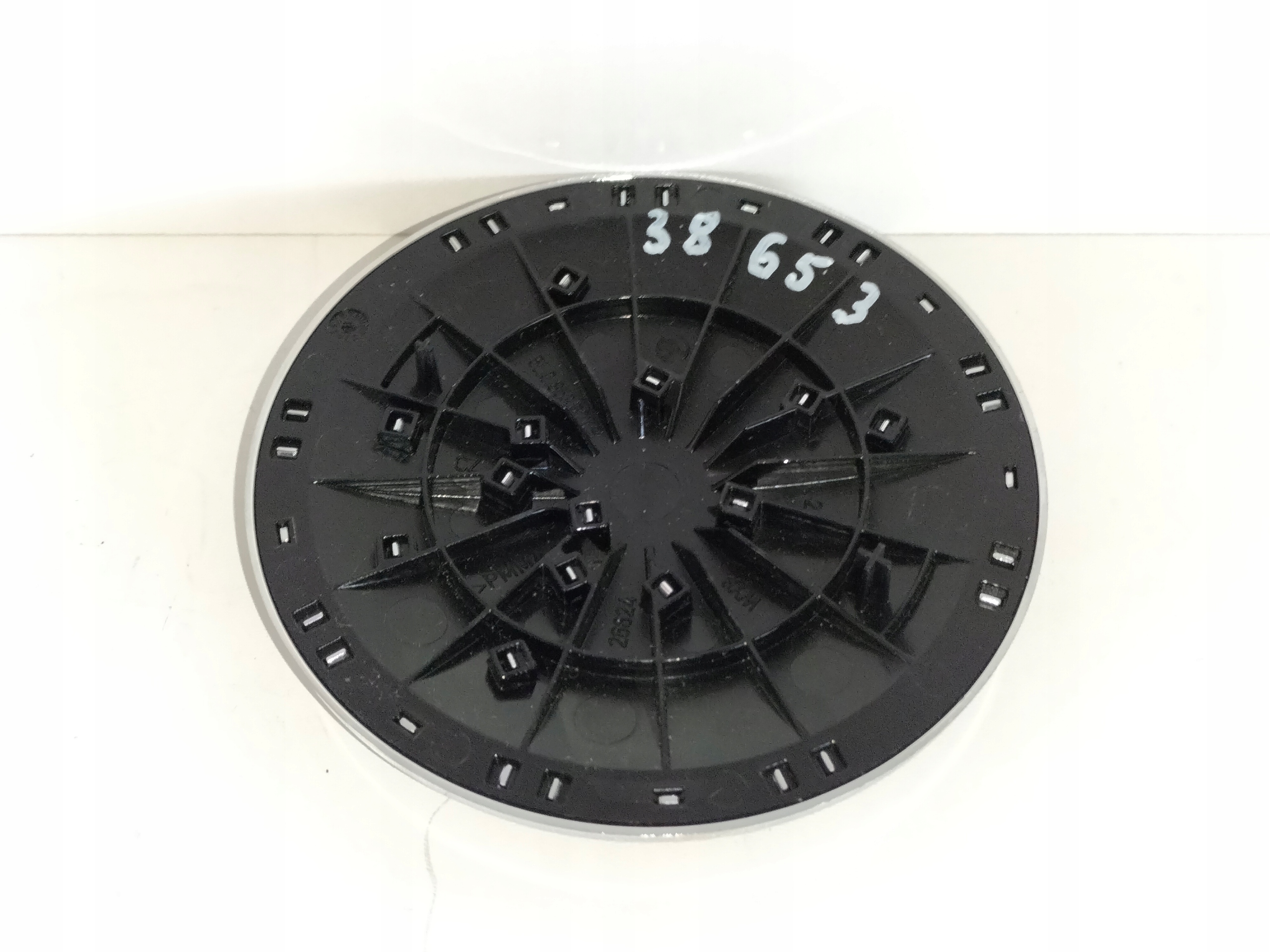 ZNAK EMBLEM logo ZADNEJ KAPOTY SKODA YETI 13-
