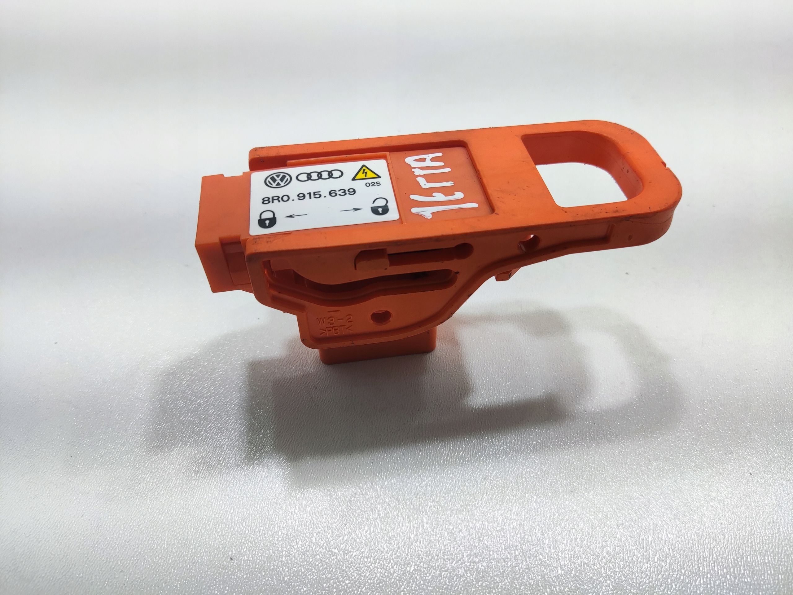 KONTAKT BATERII VOLKSWAGEN JETTA VI 5C HYBRID 8R0915639 2014-18