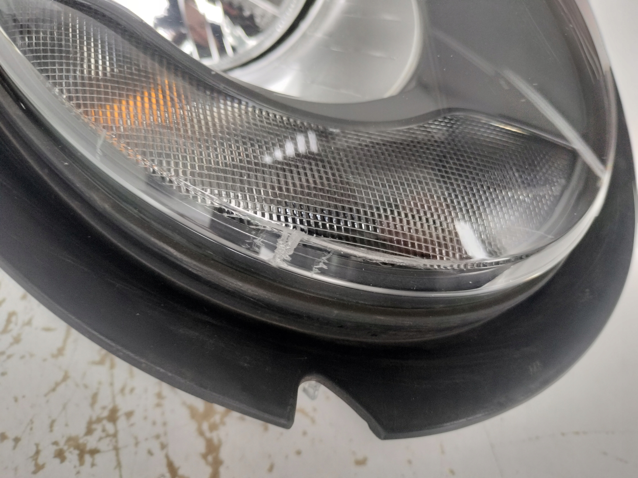 PRAVE PREDNE SVETLO MINI COOPER ONE F55 F56 14-