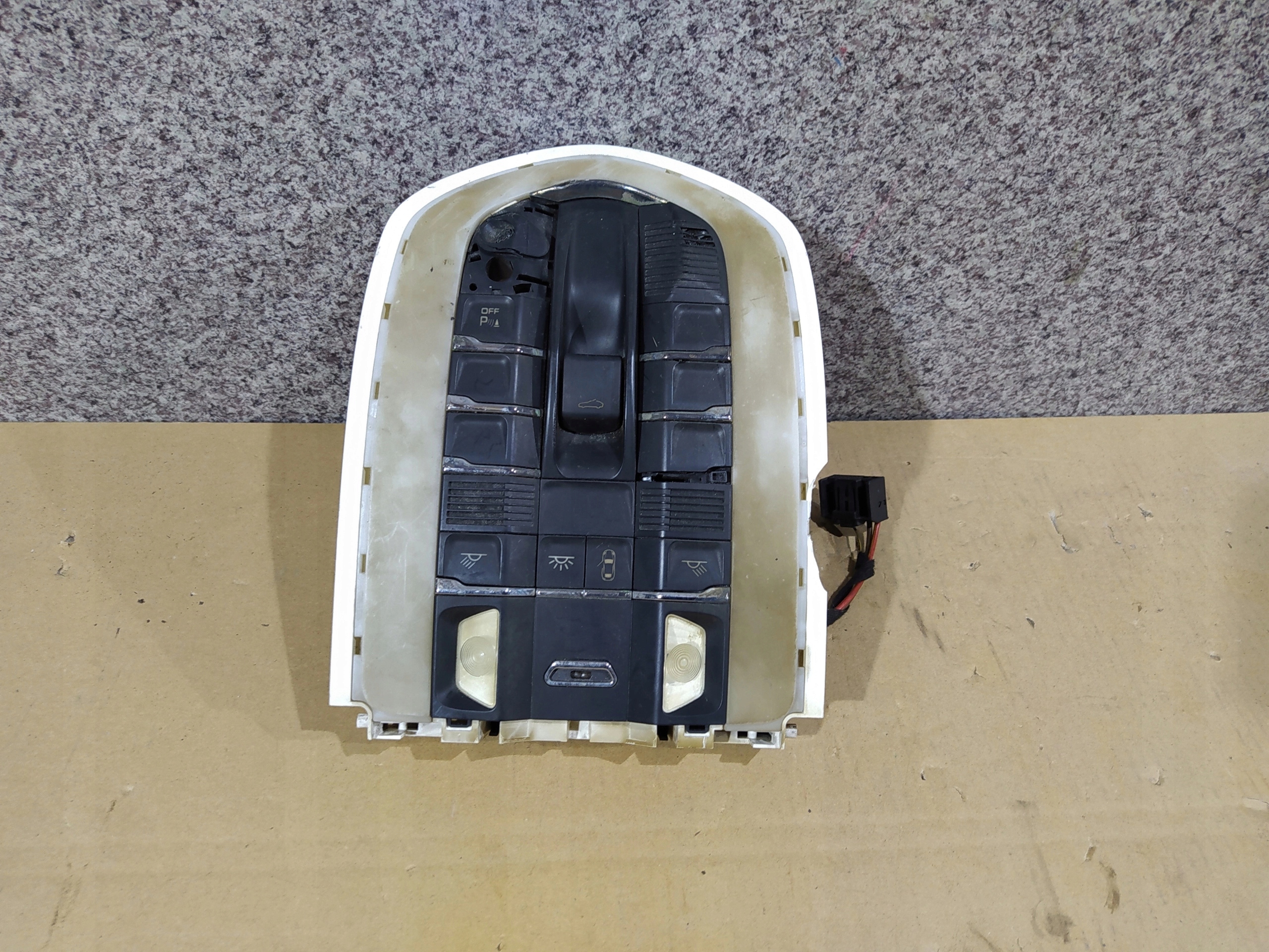 PANAMERA 970 OSVETLENIE INTERIERU 7PP959728F