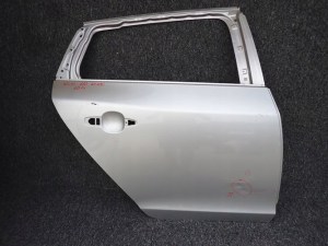 VOLVO V60 KOMBI 10- PRAVE ZADNE DVERE VOLVO V60 KOMBI 10- PRAVE ZADNE DVERE