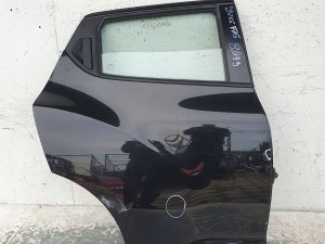 Nissan Juke I F15 PRAVE ZADNE DVERE Nissan Juke I F15 PRAVE ZADNE DVERE