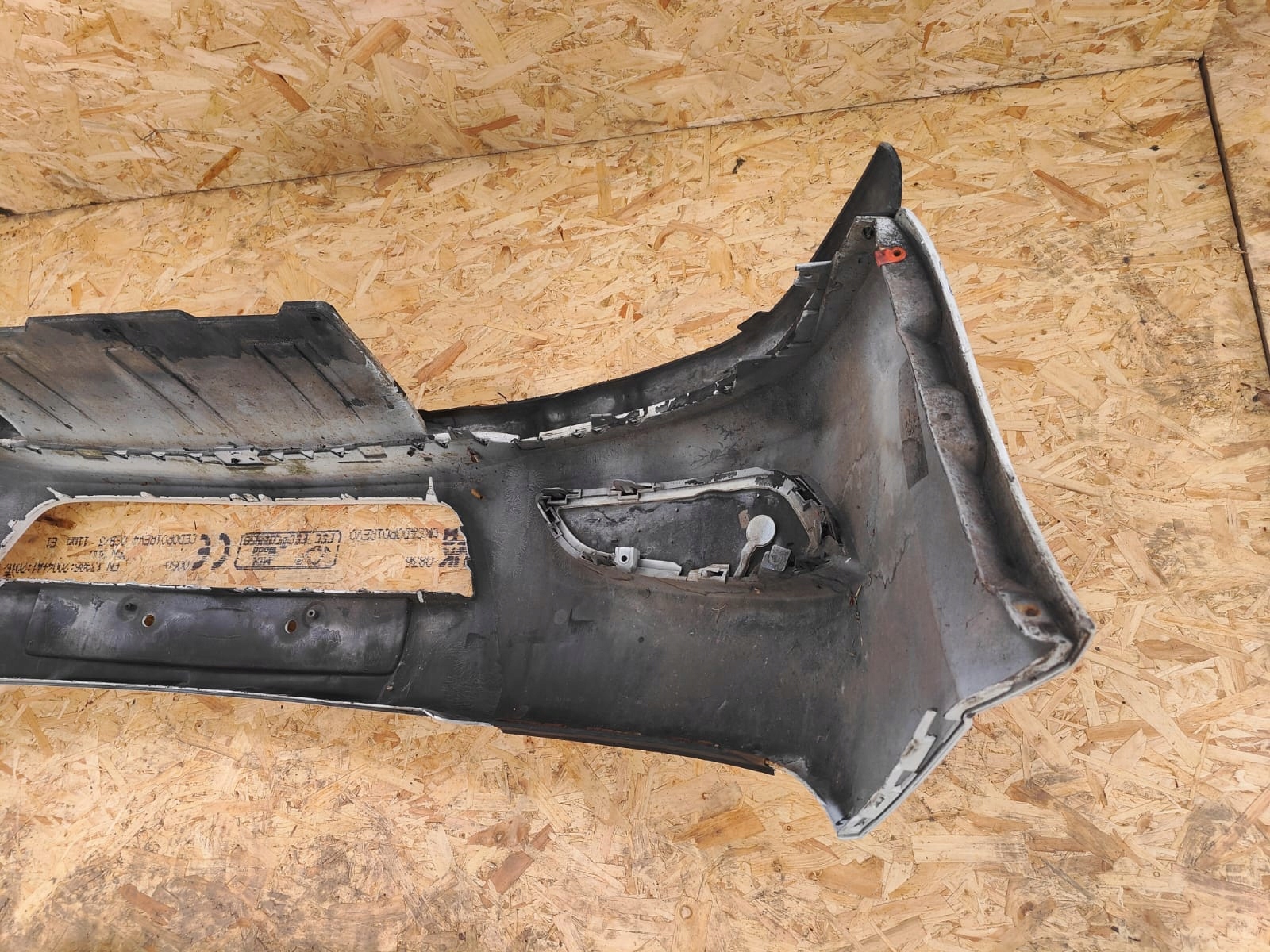 Opel Astra 07-12 lift PREDNÝ NÁRAZNÍK