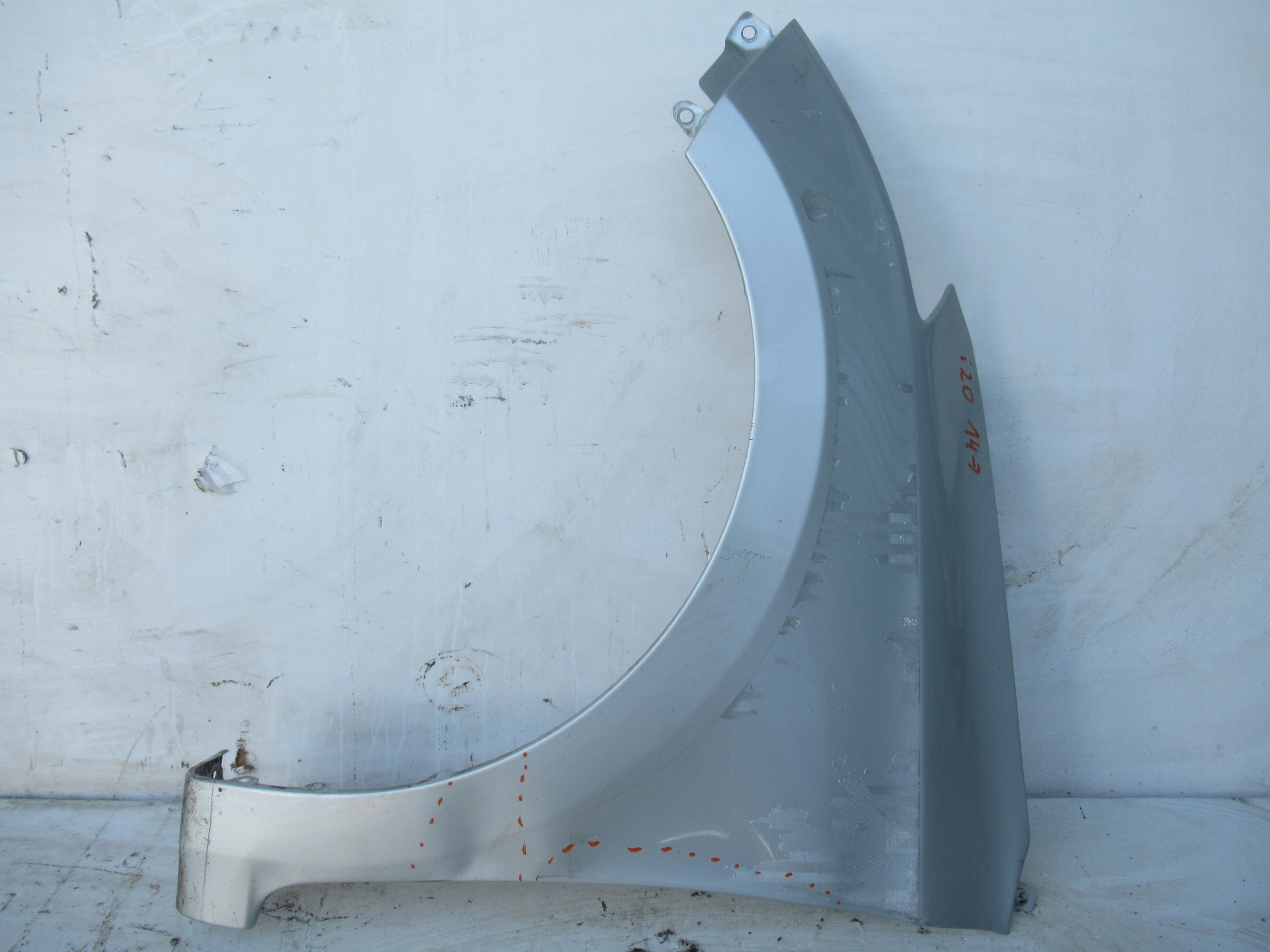 ĽAVÝ PREDNÝ BLATNÍK HYUNDAI I20 14-