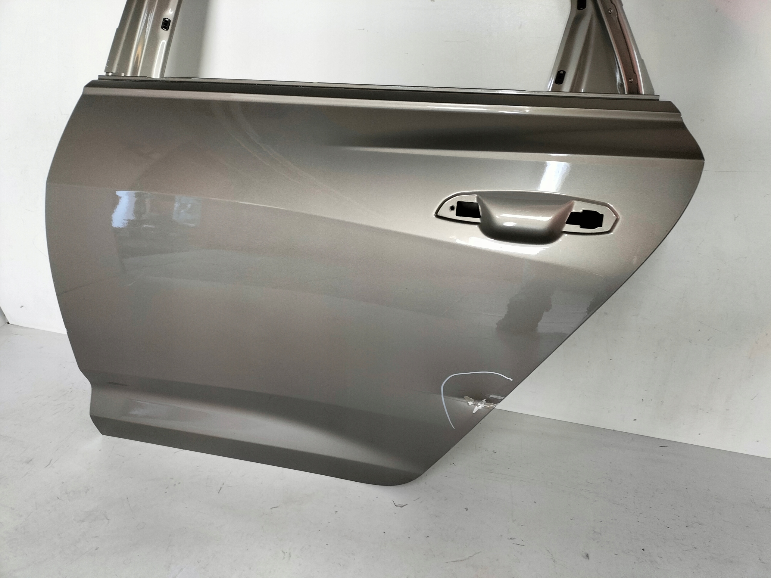 LAVE ZADNE DVERE AUDI A6 C8 18- KOMBI