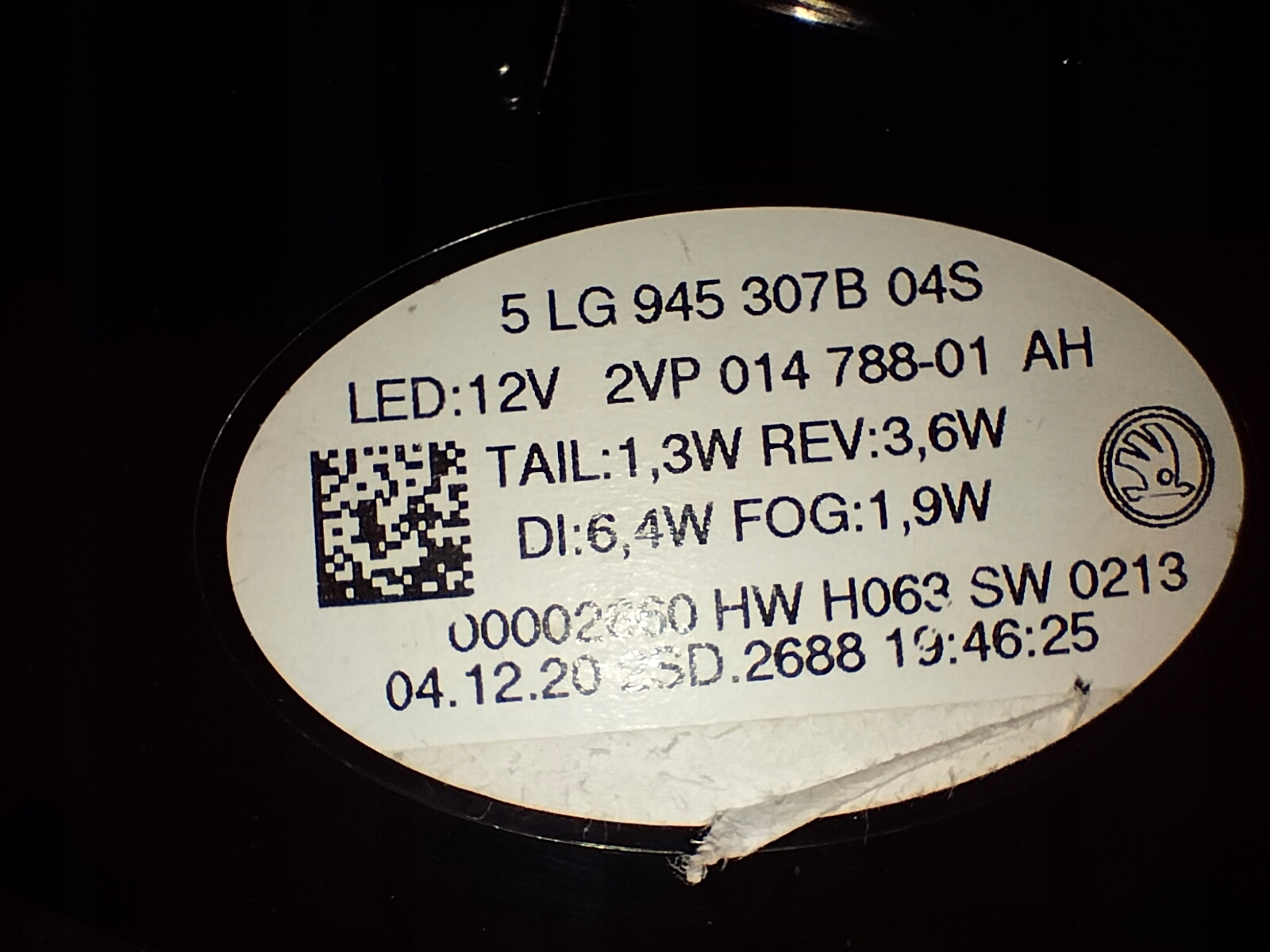 LAVE ZADNE SVETLO SKODA ENYAQ 21-