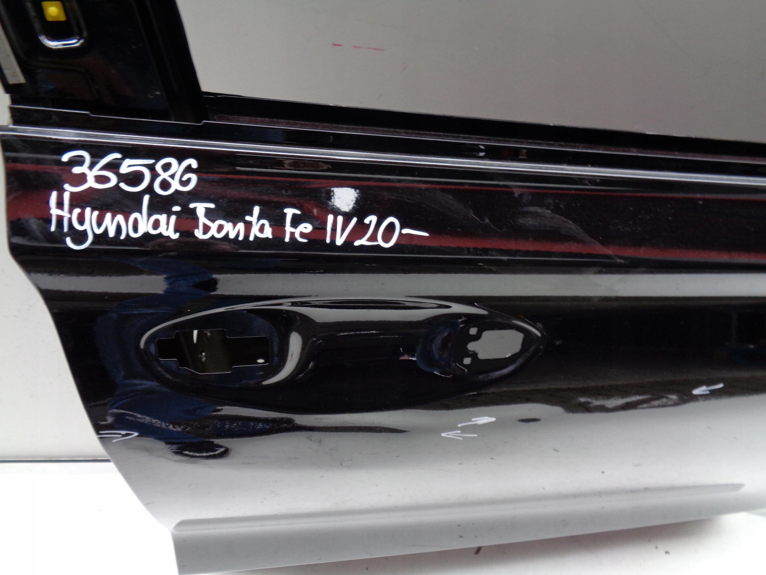 PRAVE PREDNE DVERE HYUNDAI SANTA FE IV 18- 36586