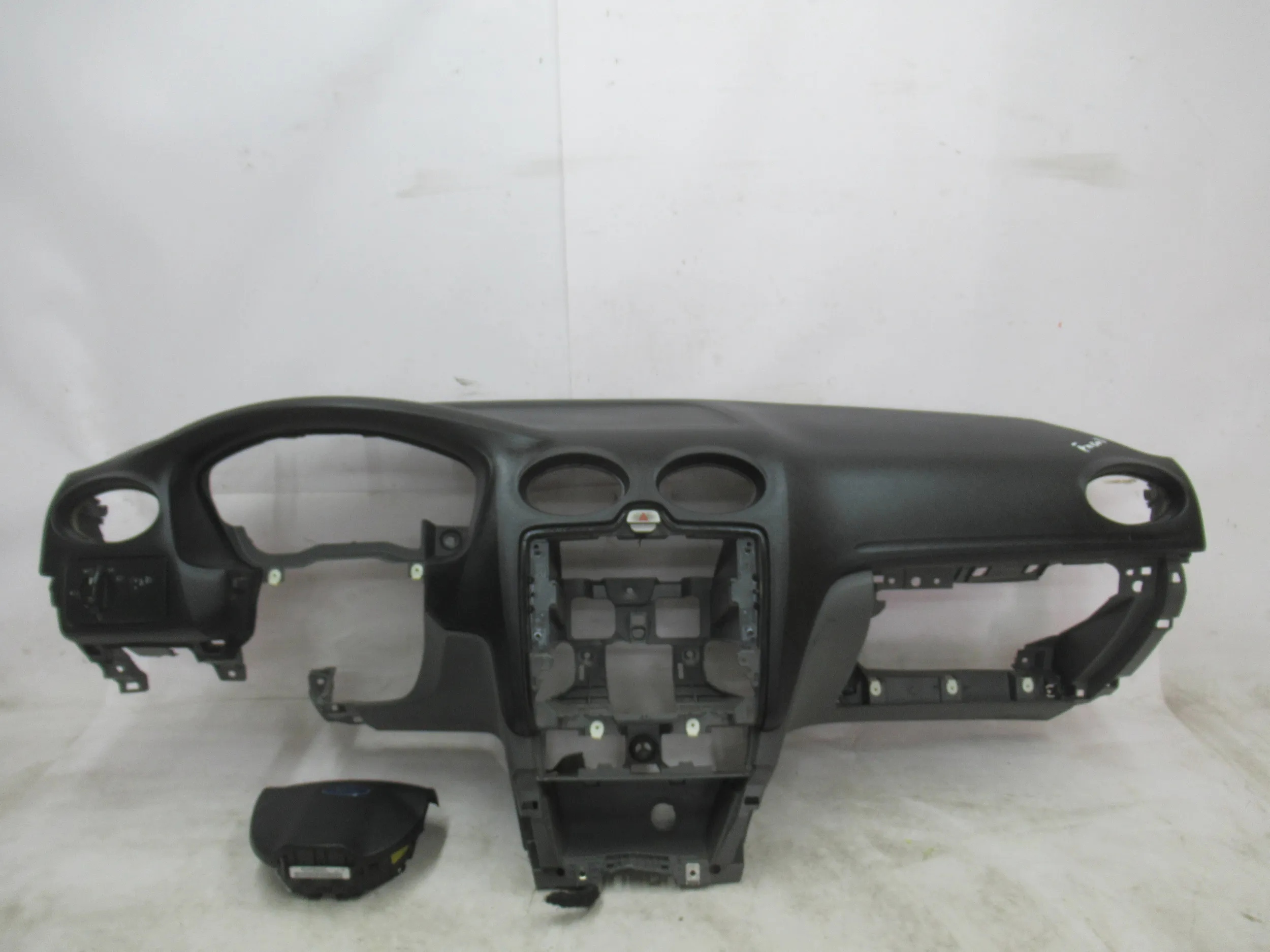 PRÍSTROJOVÁ DOSKA AIRBAG FORD FOCUS MK2