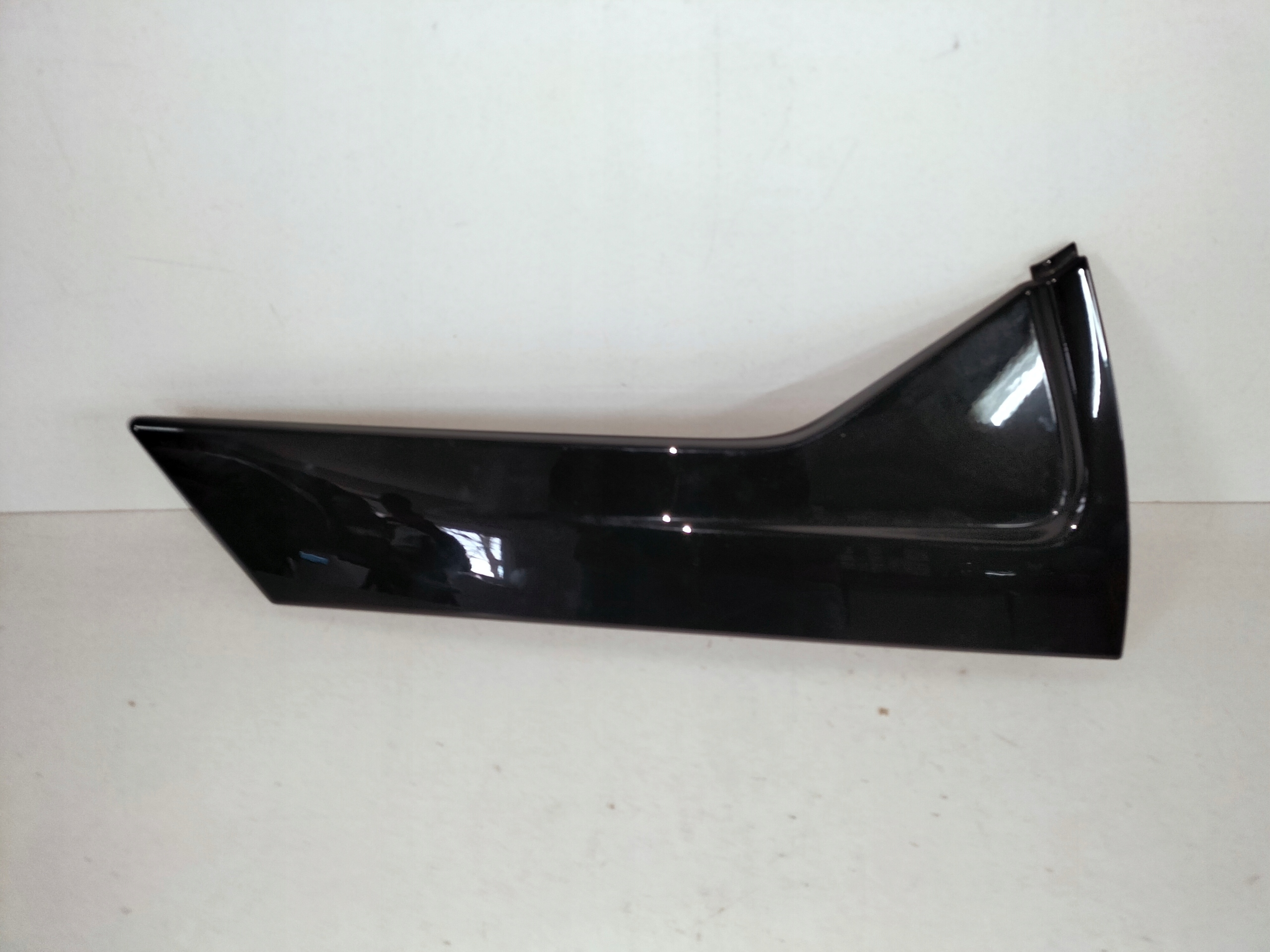 LISTA LISTA PRAVYCH ZADNYCH DVERI RENAULT CAPTUR 13-