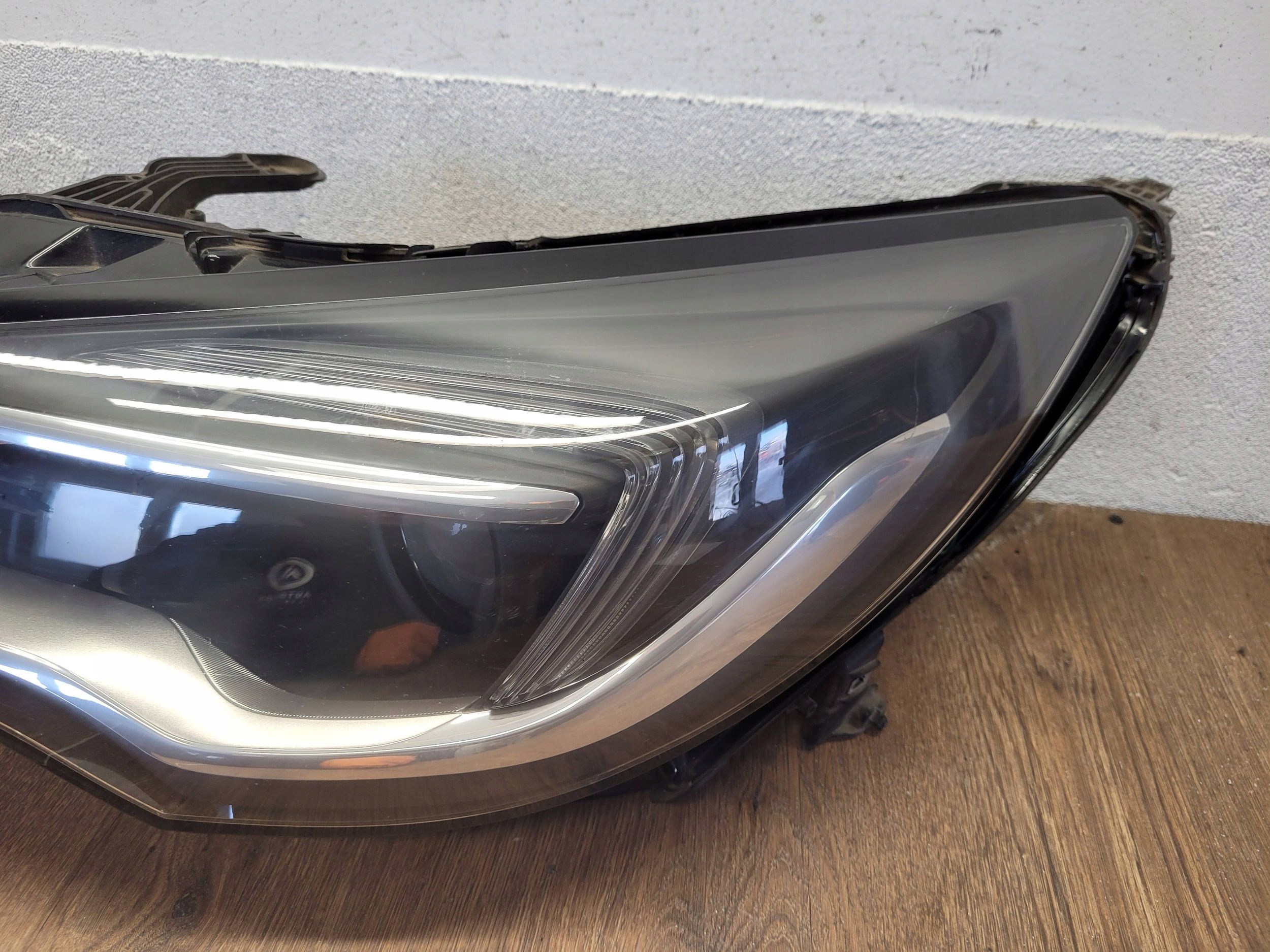 Opel Astra K 39158005 ĽAVÉ PREDNÉ SVETLO