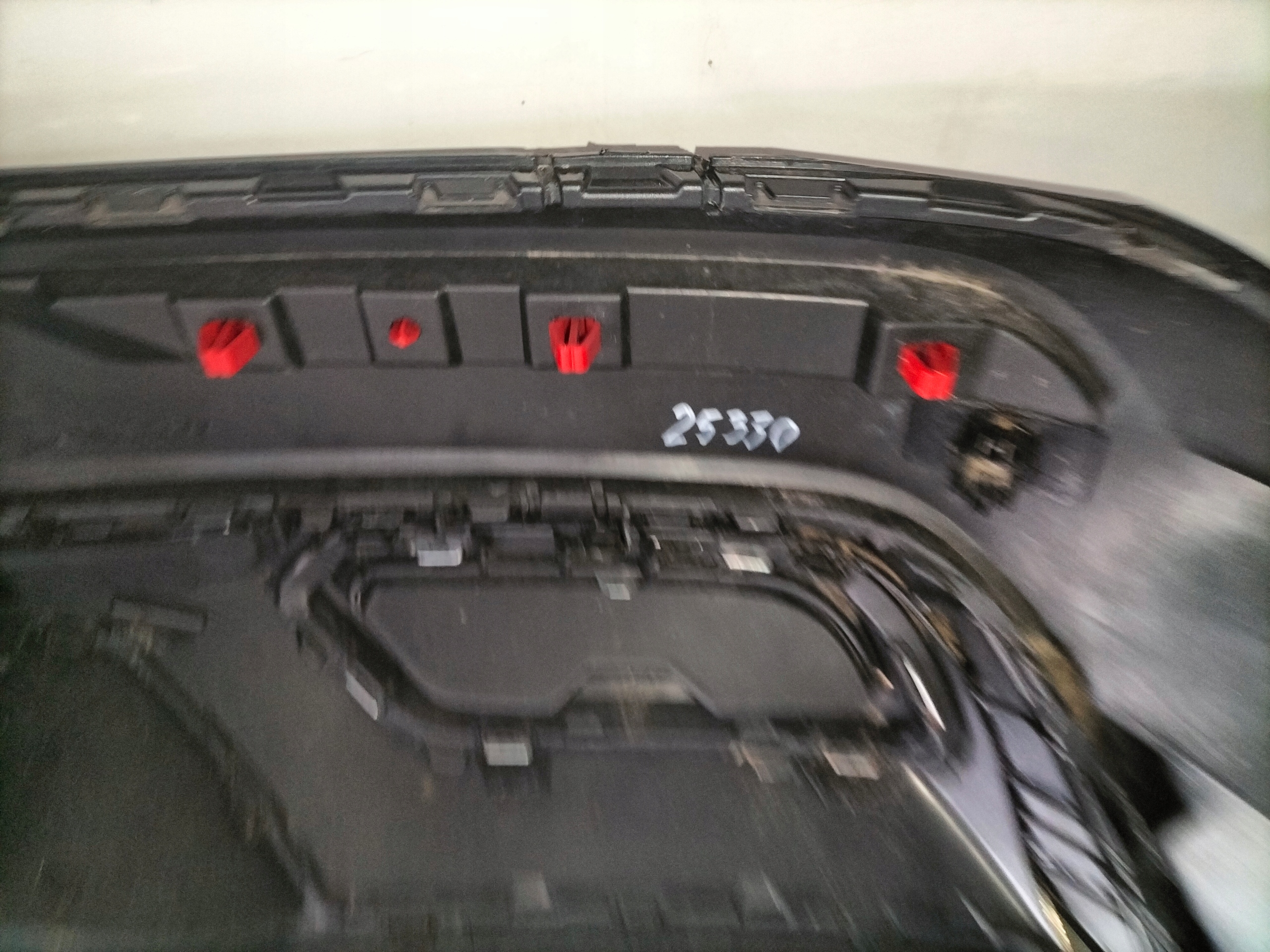 ZADNÝ NÁRAZNÍK SEAT TARRACO 18- FR