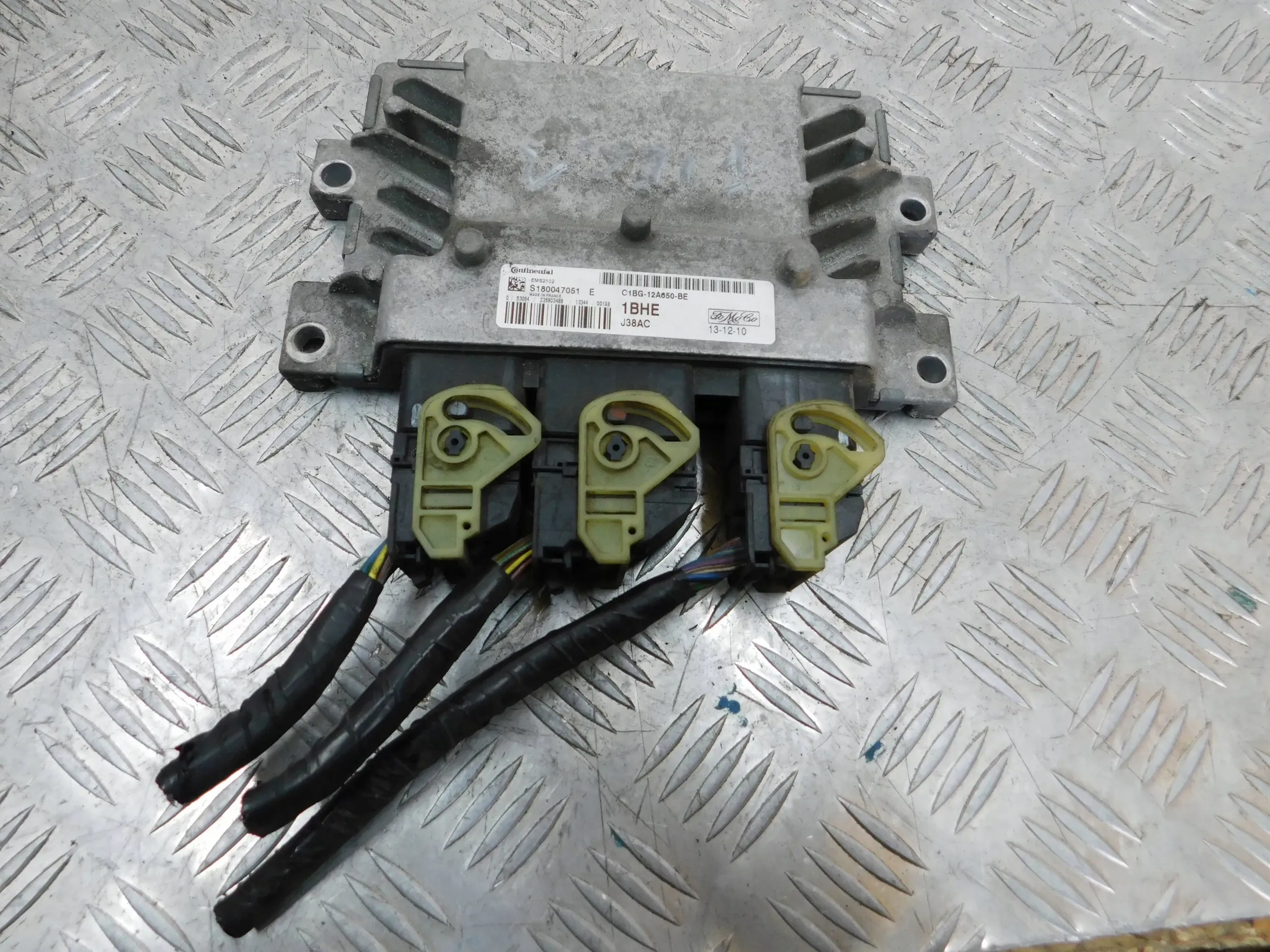 RIADIACA JEDNOTKA MOTORA FIESTA MK7 1.4 16V C1BG-12A650-BE