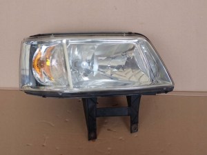 VW T5 03-10 PRAVE PREDNE SVETLO VW T5 03-10 PRAVE PREDNE SVETLO