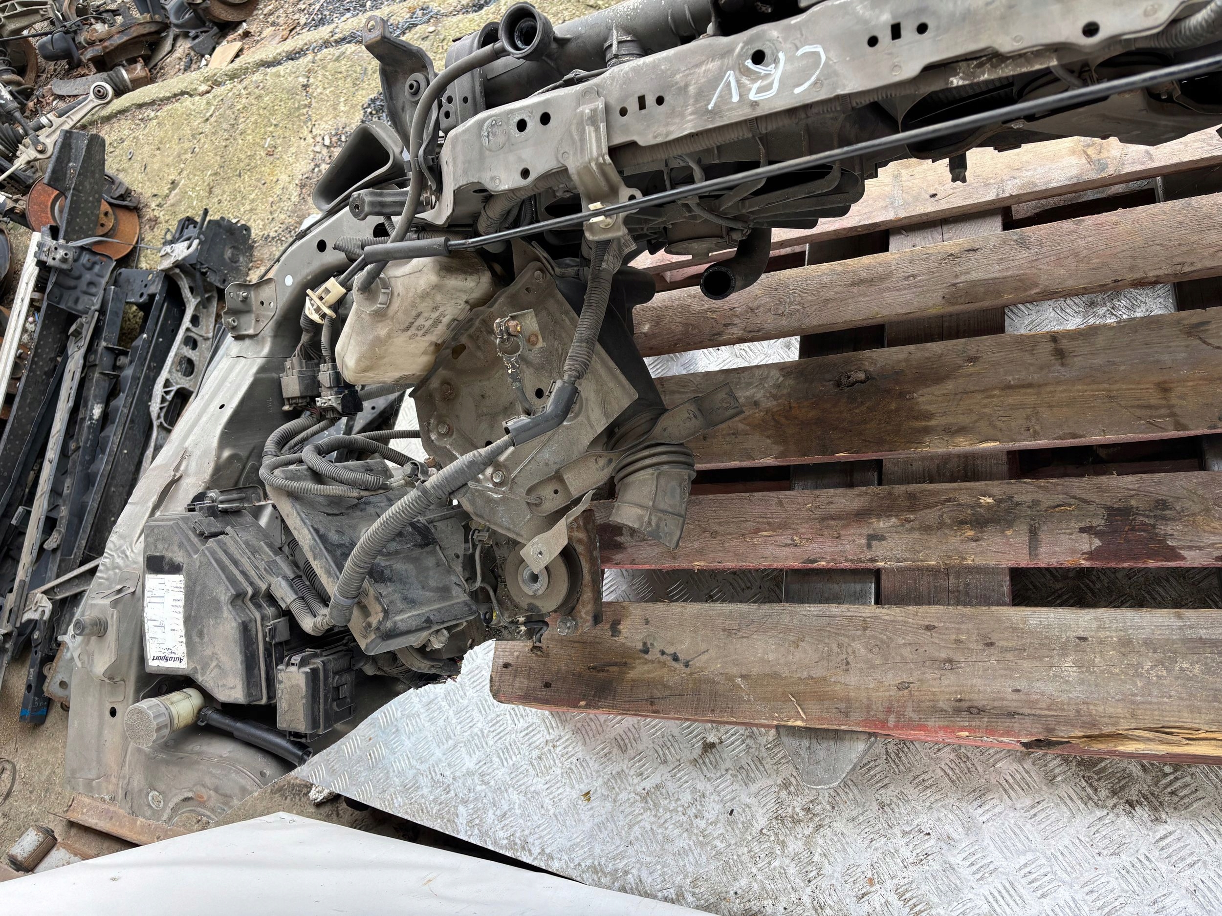 PREDNÉ PÁS  VÝSTUHA CHLADIČE HONDA CR-V III 2.0 BENZIN 06-