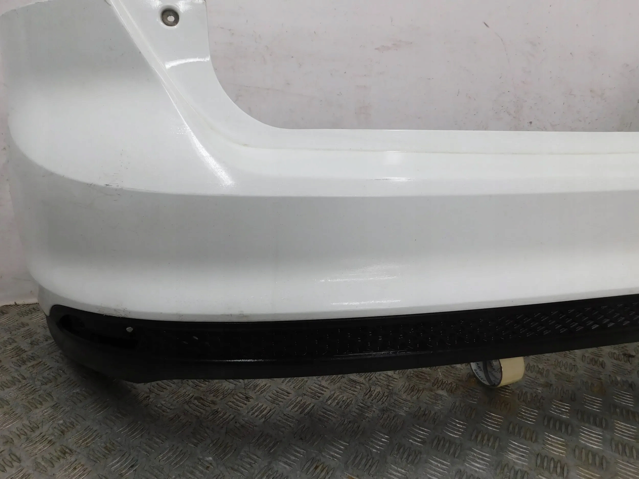 ZADNÝ NÁRAZNÍK FORD FOCUS 3 III MK3 HB