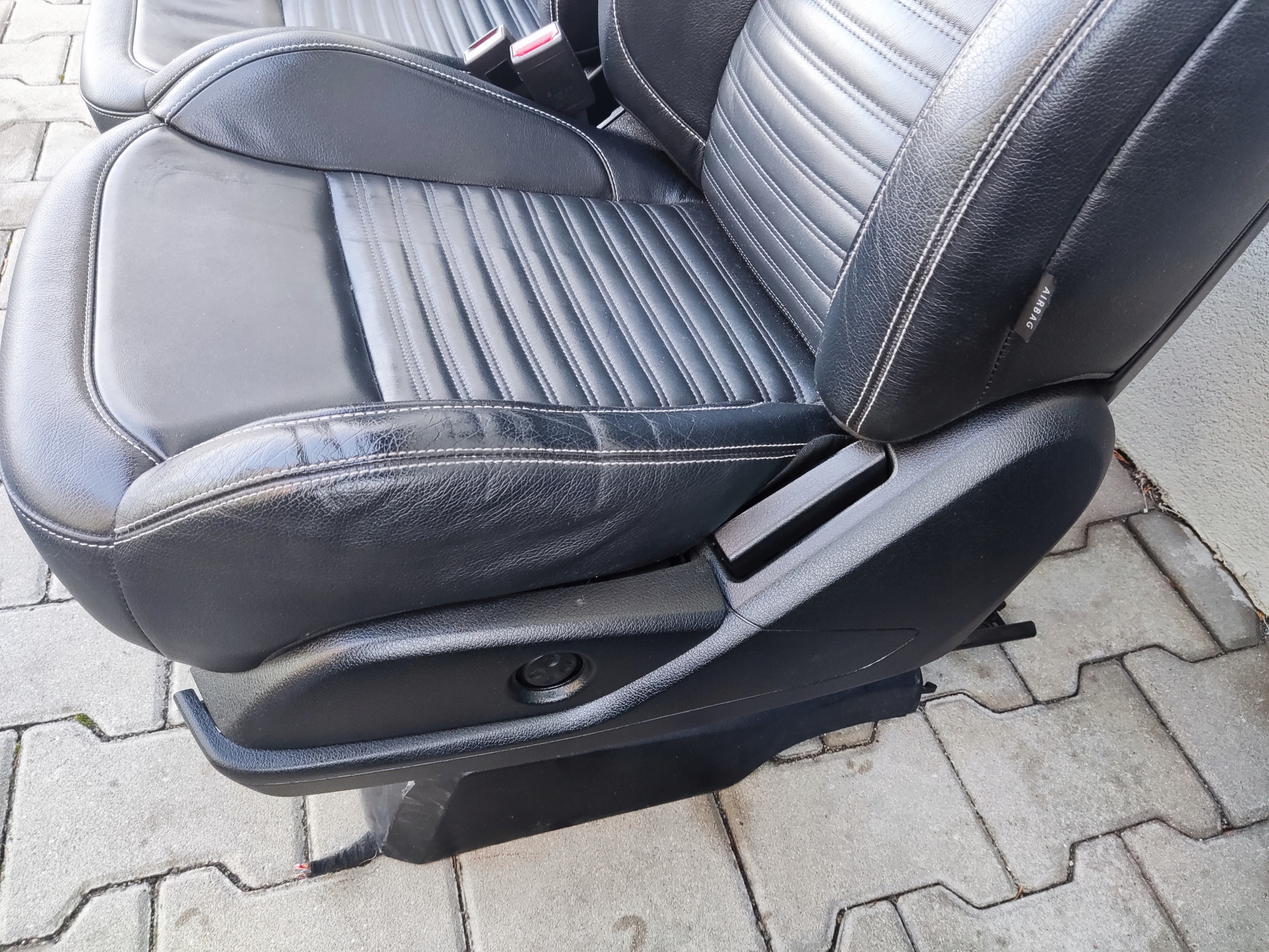SEDACKA PREDNA ZADNA LAVICA KOŽA TAPACIRY MERCEDES GLE I W166 166 15-19