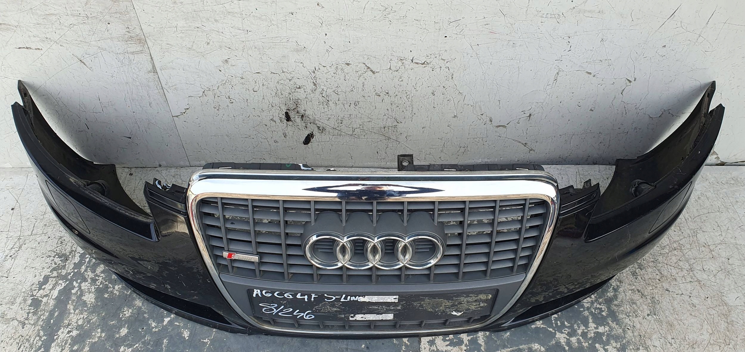 Audi A6 C6 4F S-LINE S-LINE XENON PREDNÝ NÁRAZNÍK