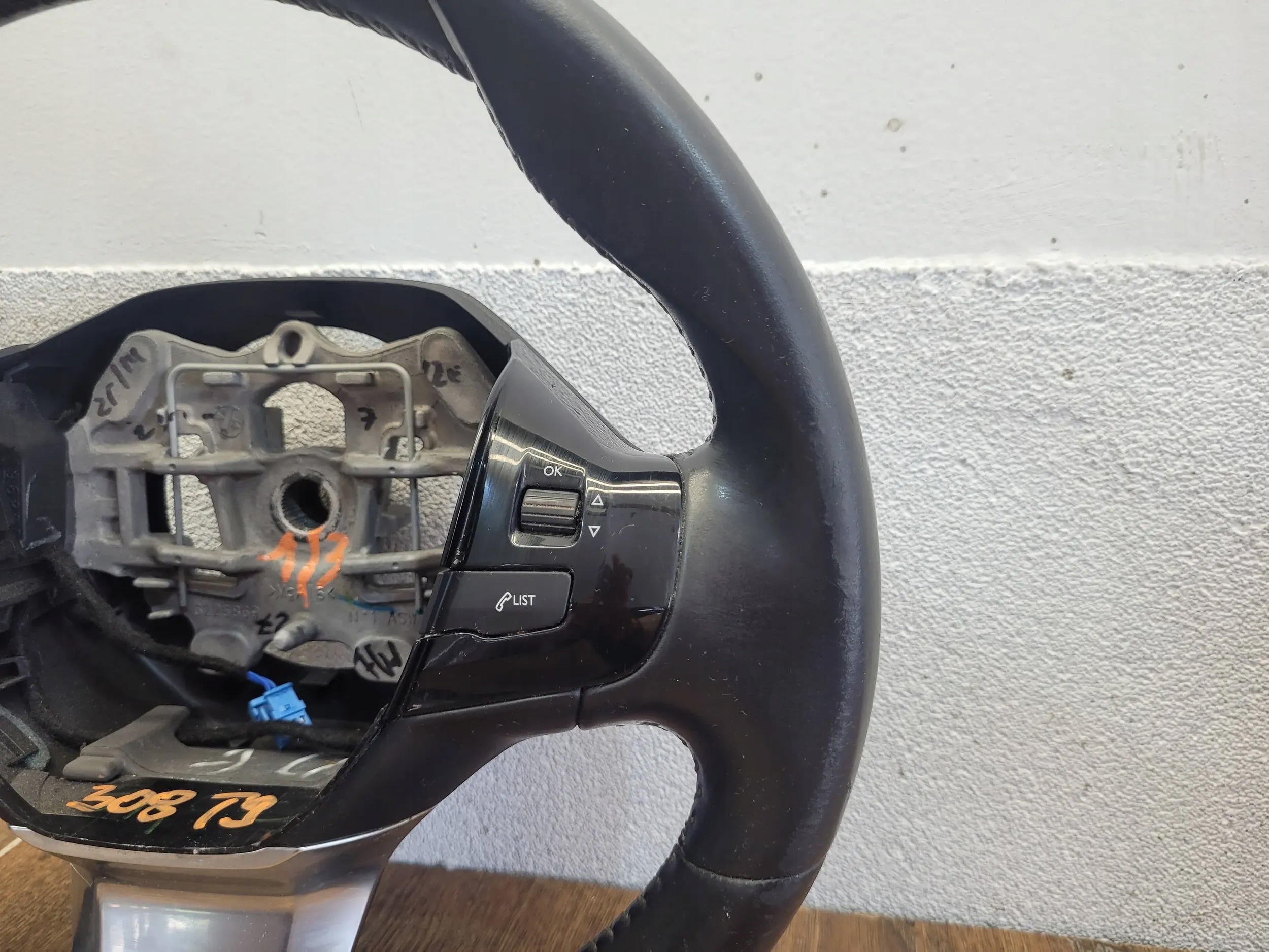 Peugeot 308 T9 208 2008 619138220C VOLANT