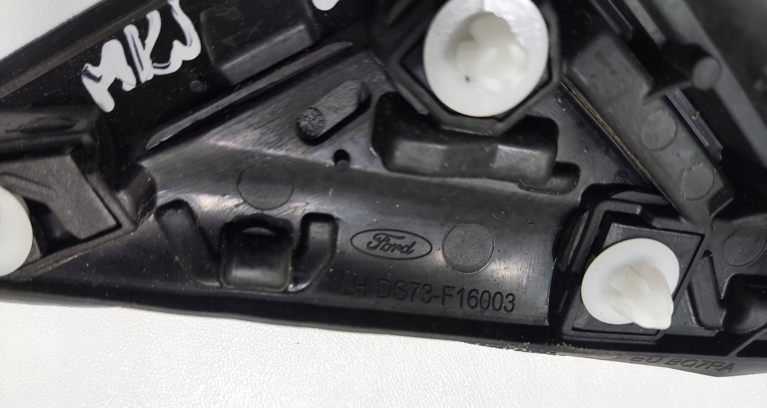 ZÁSLEPKA TROJUHOLNÍK BLATNIKA ĽAVÝ PREDNÝ FORD MONDEO MK5 DS73-F16003 19-22 LIFT