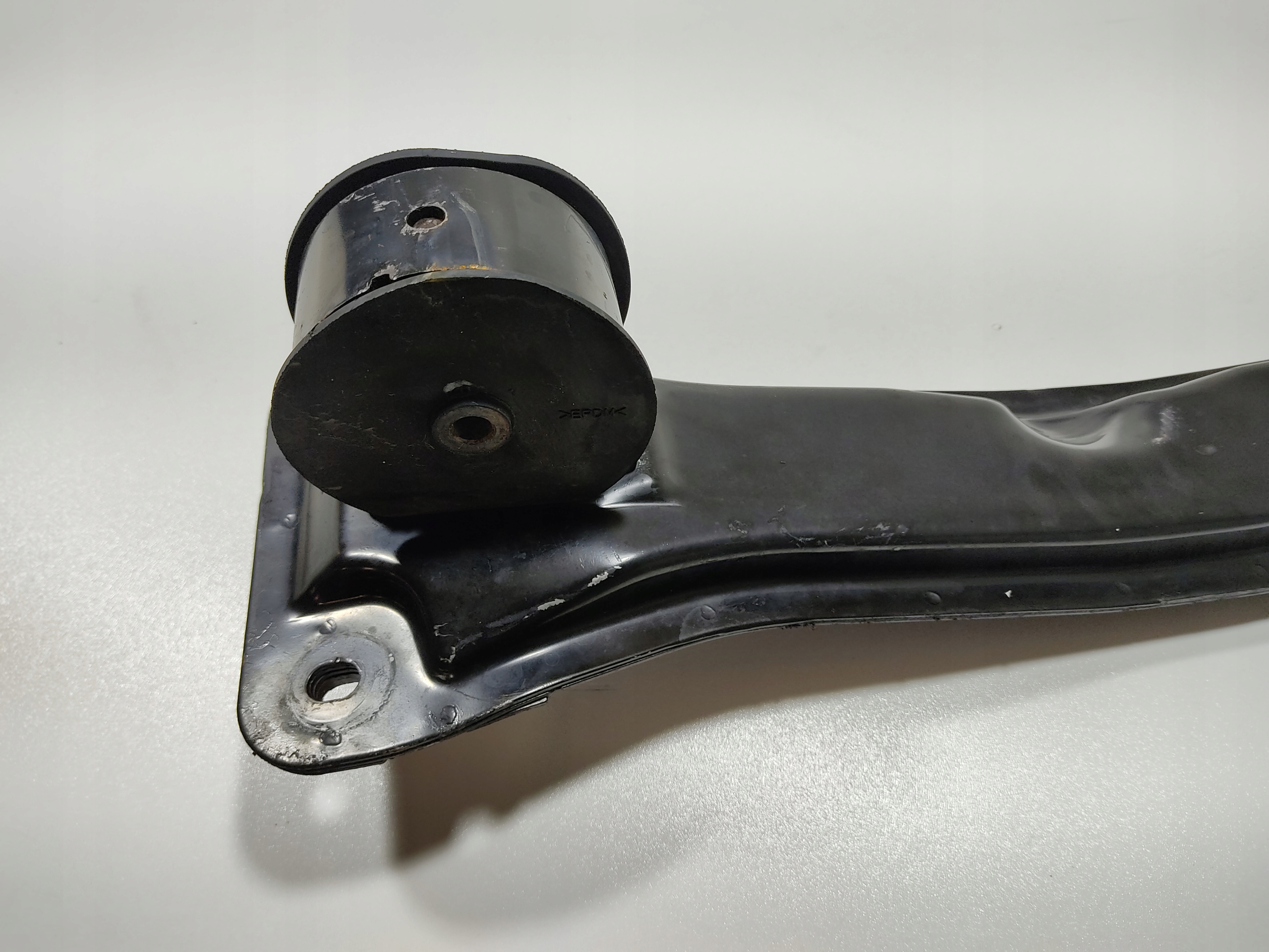 VYSTUHA PRIECKA POD MOTOR SUZUKI SX4 1.6 DIESEL DDIS 2006-2013